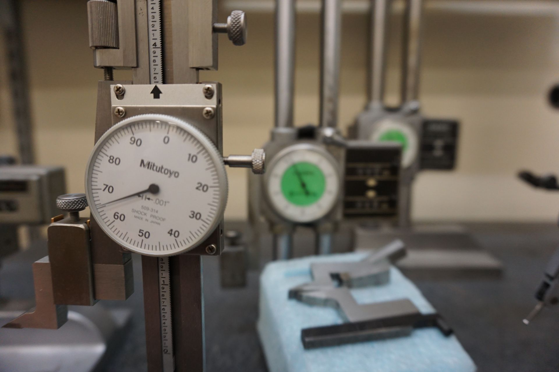 12" MITUTOYO DIGITAL HEIGHT GAGE, MODEL 192-605, WITH BROWN AND SHARPE DIAL INDICATOR - Image 2 of 4