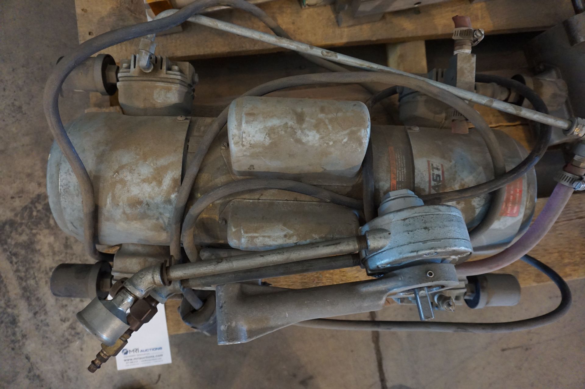 PALLET LOT OT INCLUDE: MISC. MOTORS AND PUMPS - Image 3 of 5