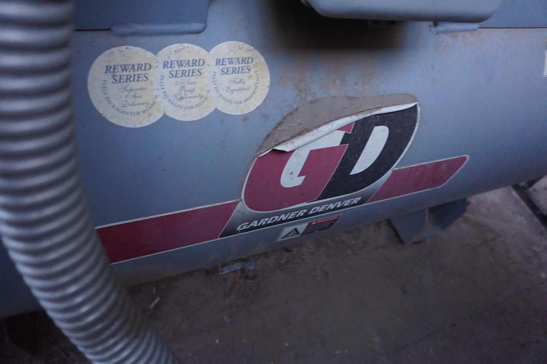 GARDNER DENVER AIR COMPRESSOR, MODEL LHRA15-12, S/N R0041968, 15 HP, 120 GALLON, SPEEDAIRE AIR - Image 2 of 9