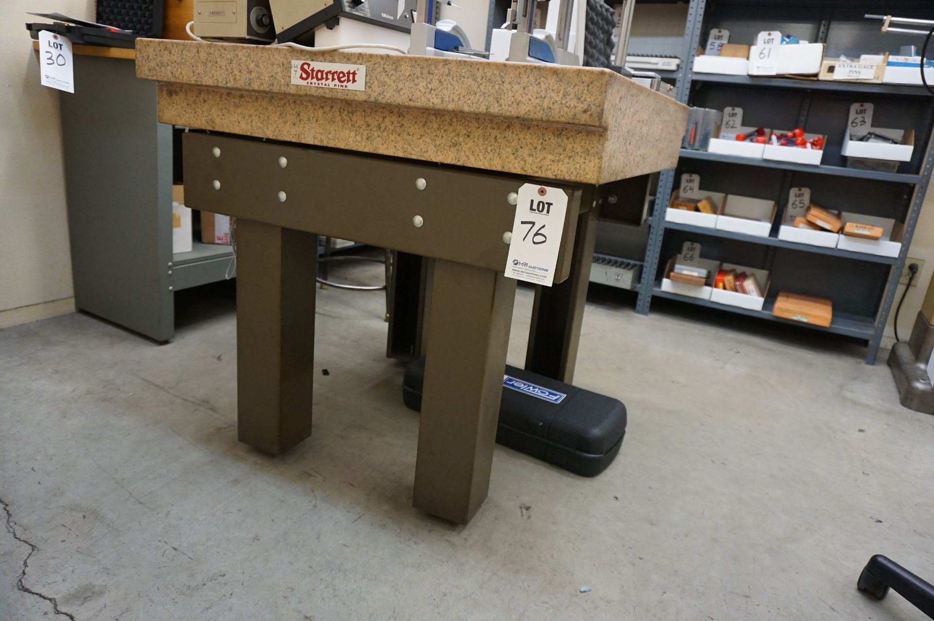 STARRETT GRANITE BLOCK, INSPECTION ROOM, 3' X 3' SURFACE, WITH STEEL TABLE