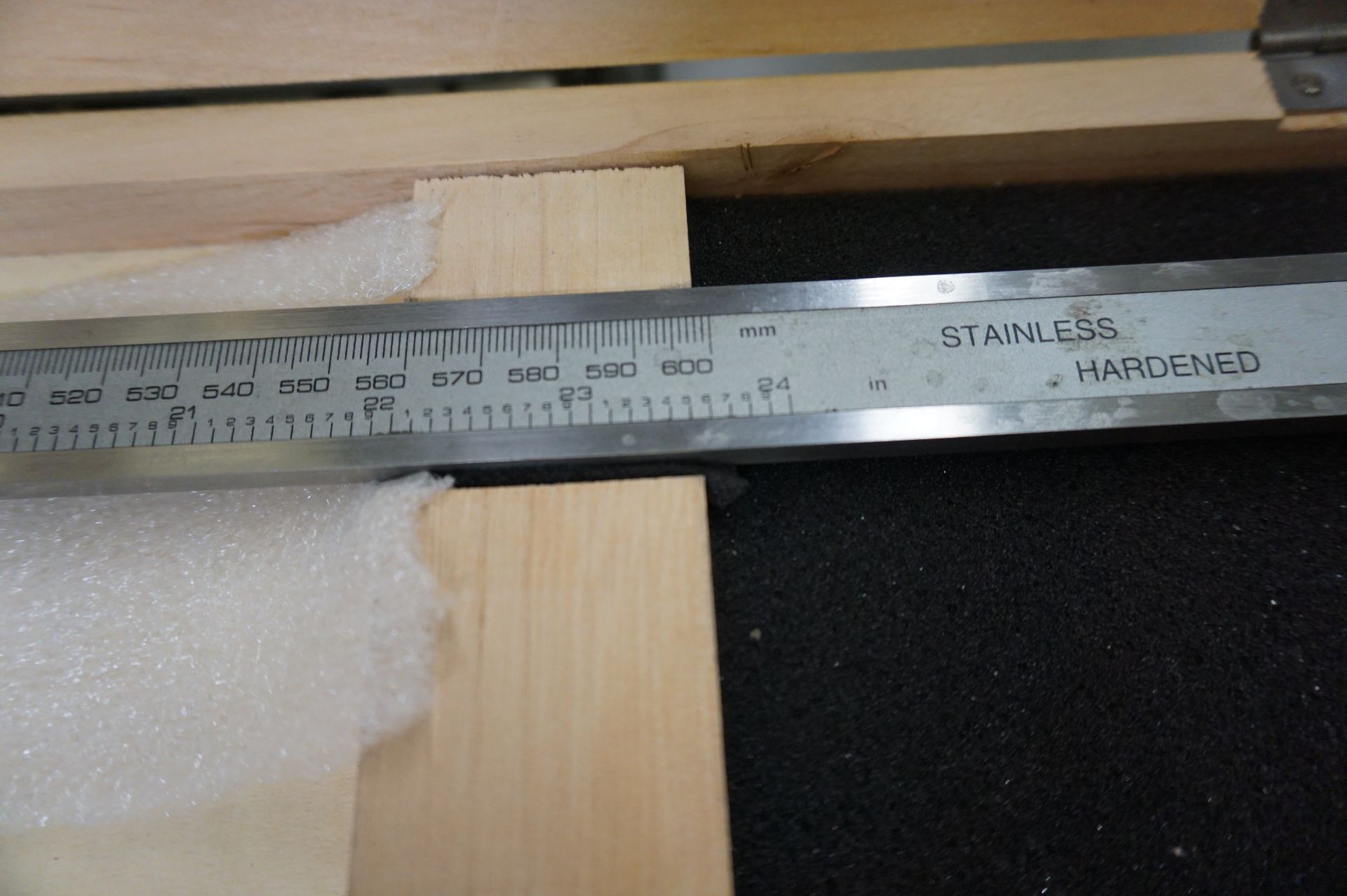 FOWLER 24" DIGITAL CALIPER - Image 3 of 3