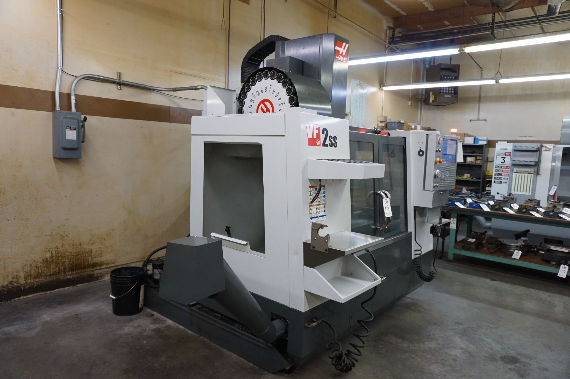 2014 HAAS VF-2SS CNC VERTICAL MACHINING CENTER, S/N 1113650, MFG. 06/2014, 30 HP 12,000 RPM - Image 3 of 12