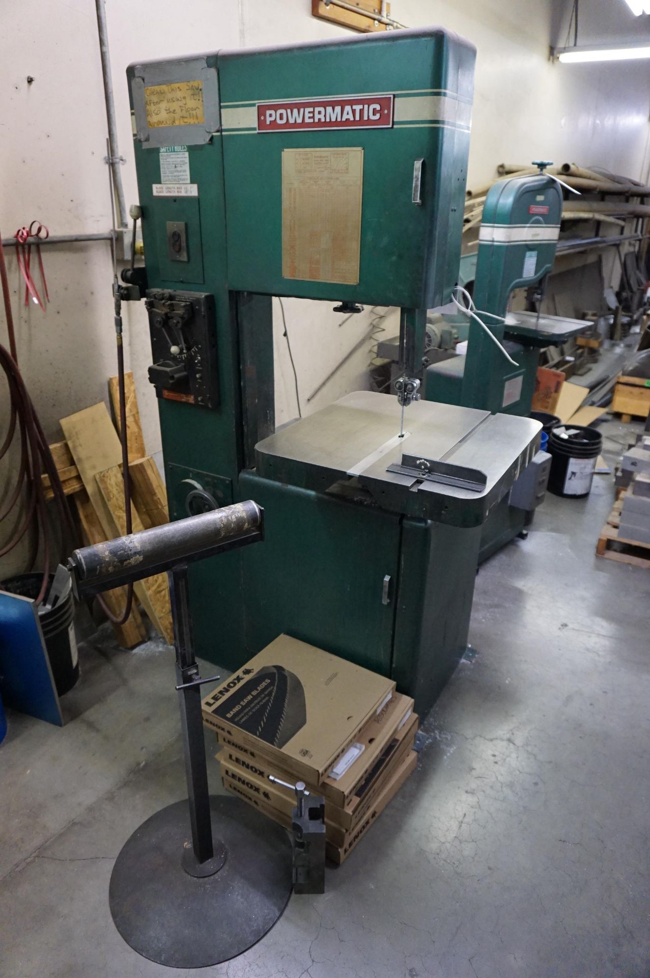 POWERMATIC VERTICAL METAL CUTTING BANDSAW 20”, MODEL 87, S/N 767L01, WITH SPARE SAW BLADES, ROLLER - Image 2 of 6