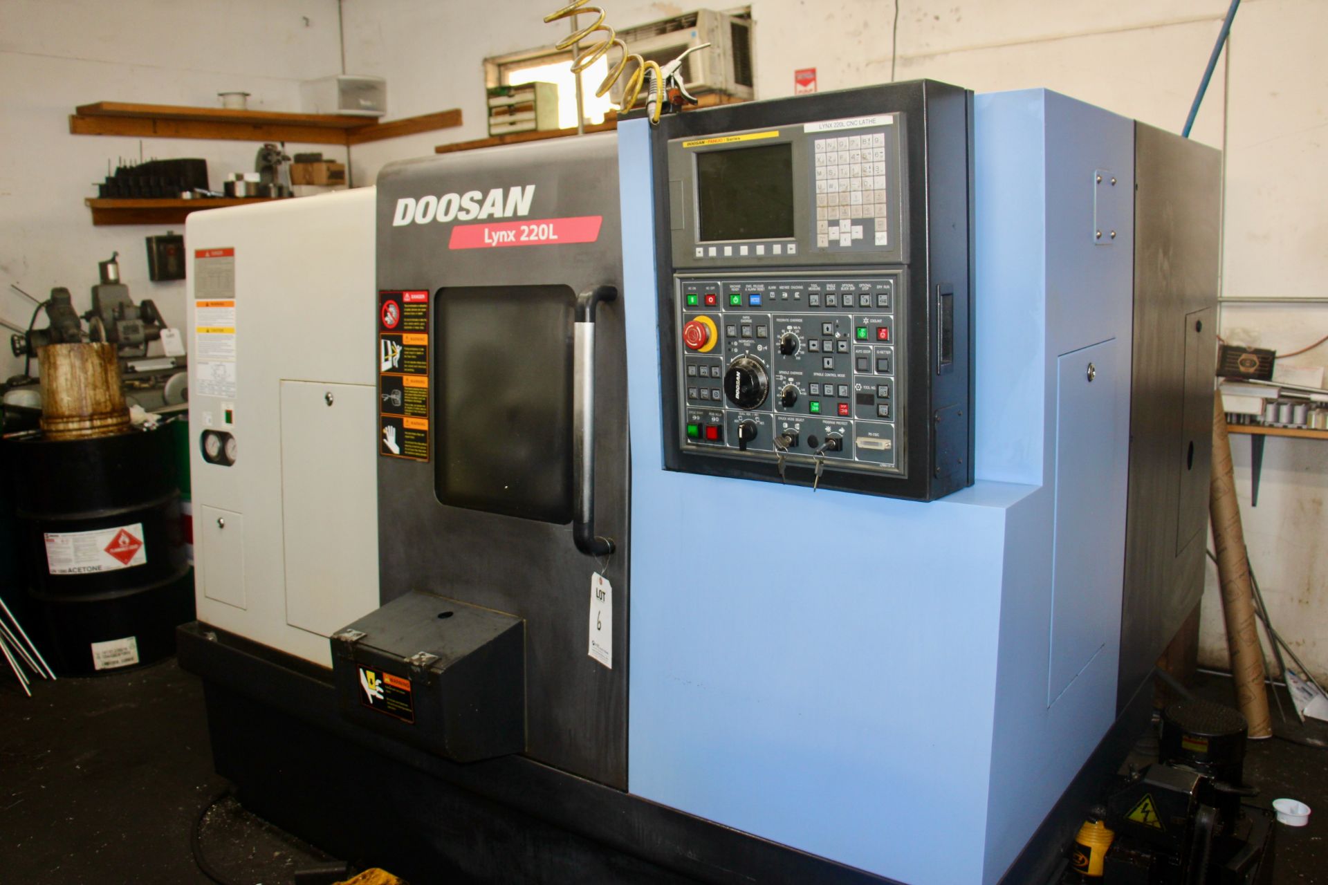 2010 DOOSAN LYNX 220LC, FANUC CONTROL  8” CHUCK,  TOOL SETTER, TAILSTOCK