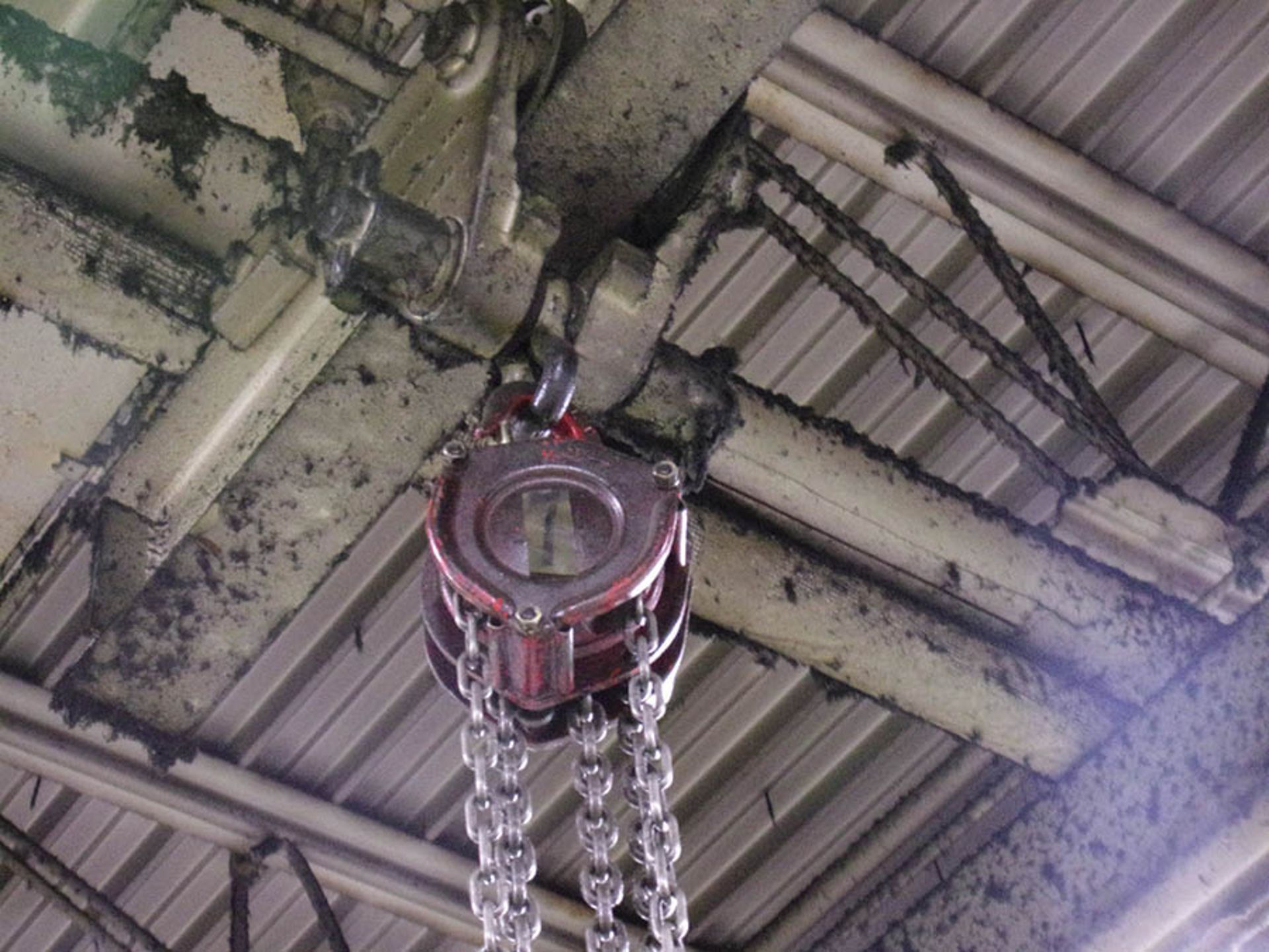 1-TON MANUAL CHAIN HOIST WITH APPROX. 8' RAIL