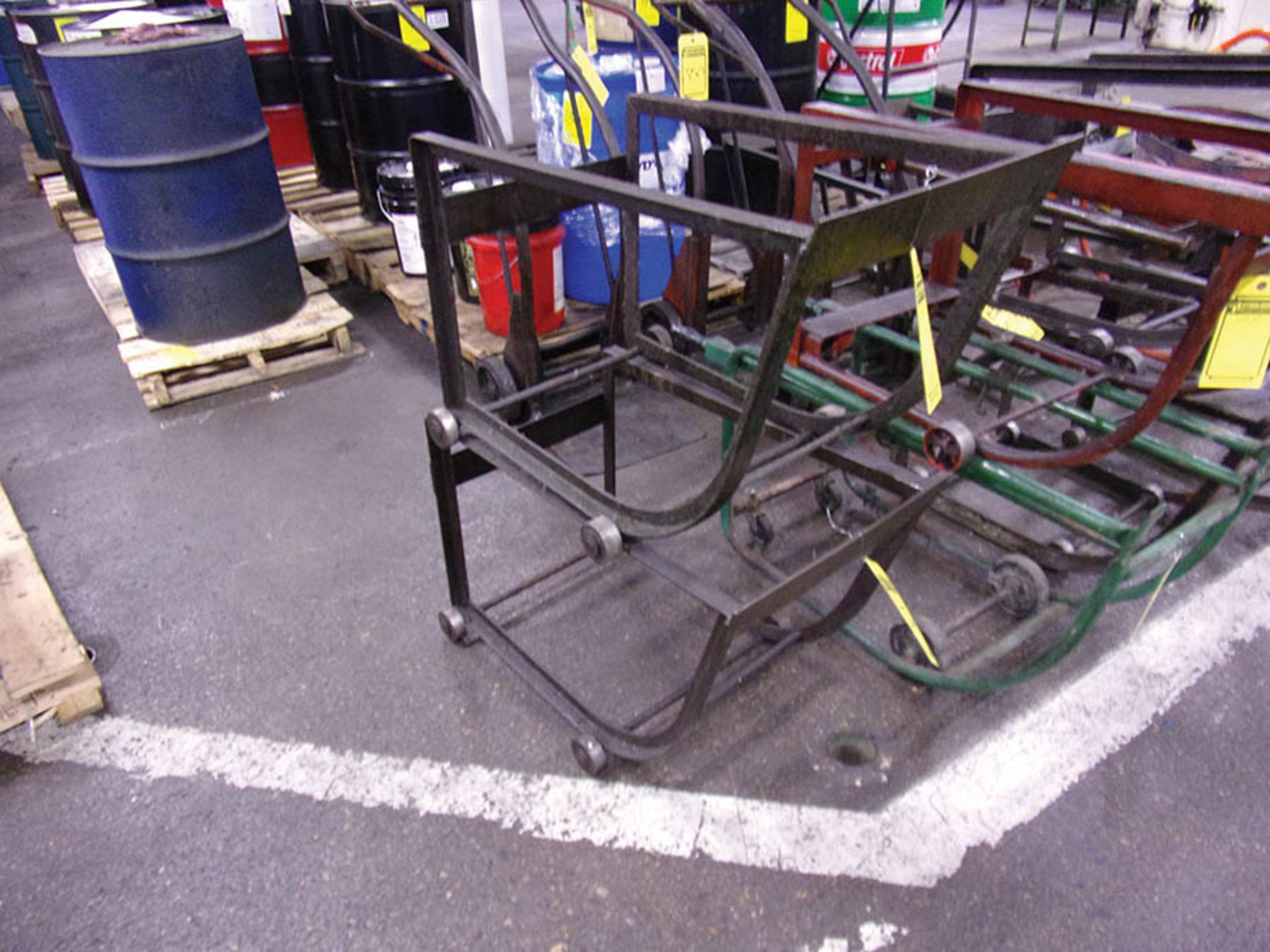 BARREL CART WITH STAND (X2)