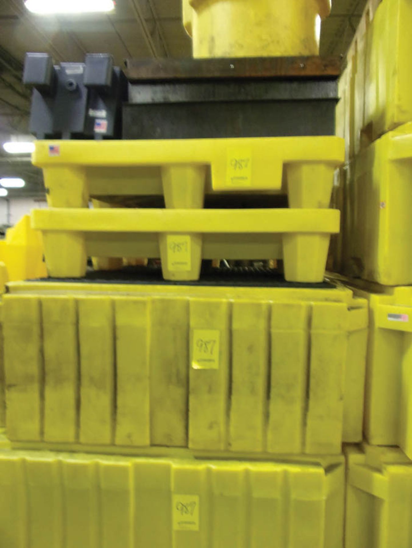 ASSORTED SPILL CONTAINMENT PALLETS