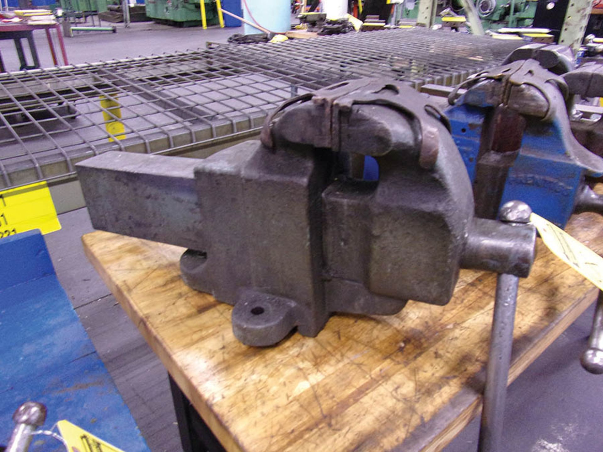 MORGAN 6'' BENCH VISE