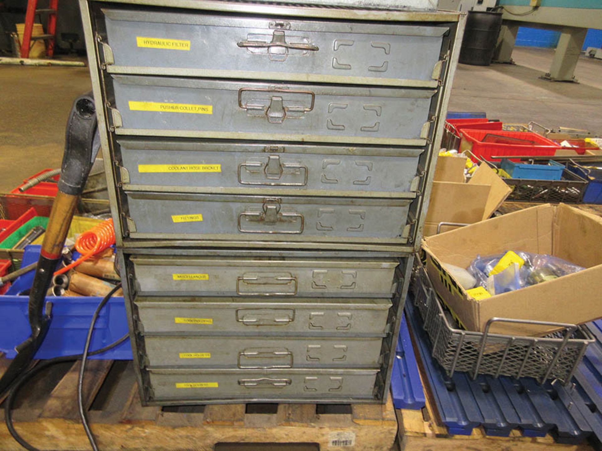 PALLET WITH TOOLS, TOOLING, PARTS BINS - Image 5 of 5