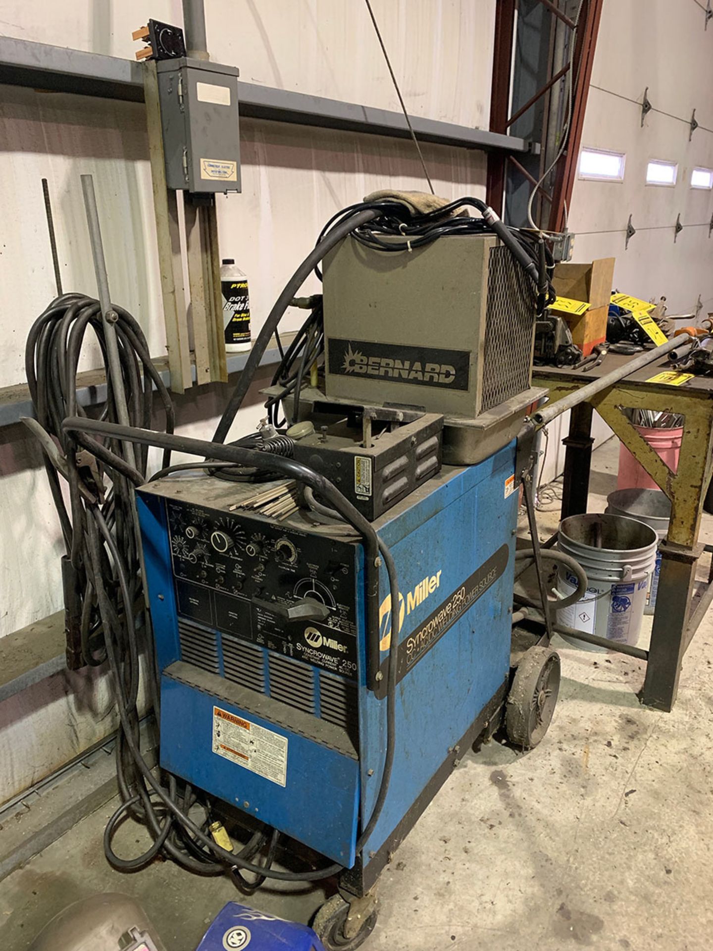 MILLER SYNCROWAVE 250 CC-AC/DC WELDER ON BOTTLE CART W/BERNARD CHILLER, FOOT SWITCH