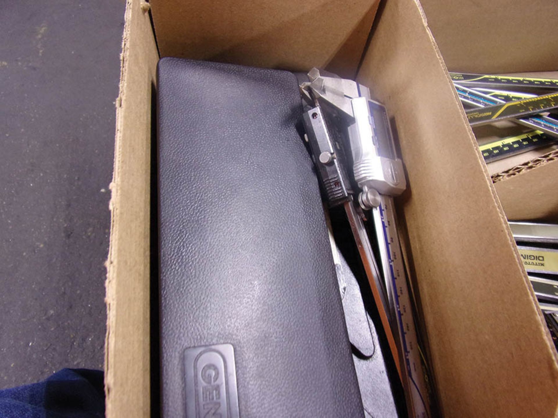 (3) BOXES WITH ASSORTED 6'' DIGITAL CALIPERS - Image 3 of 3