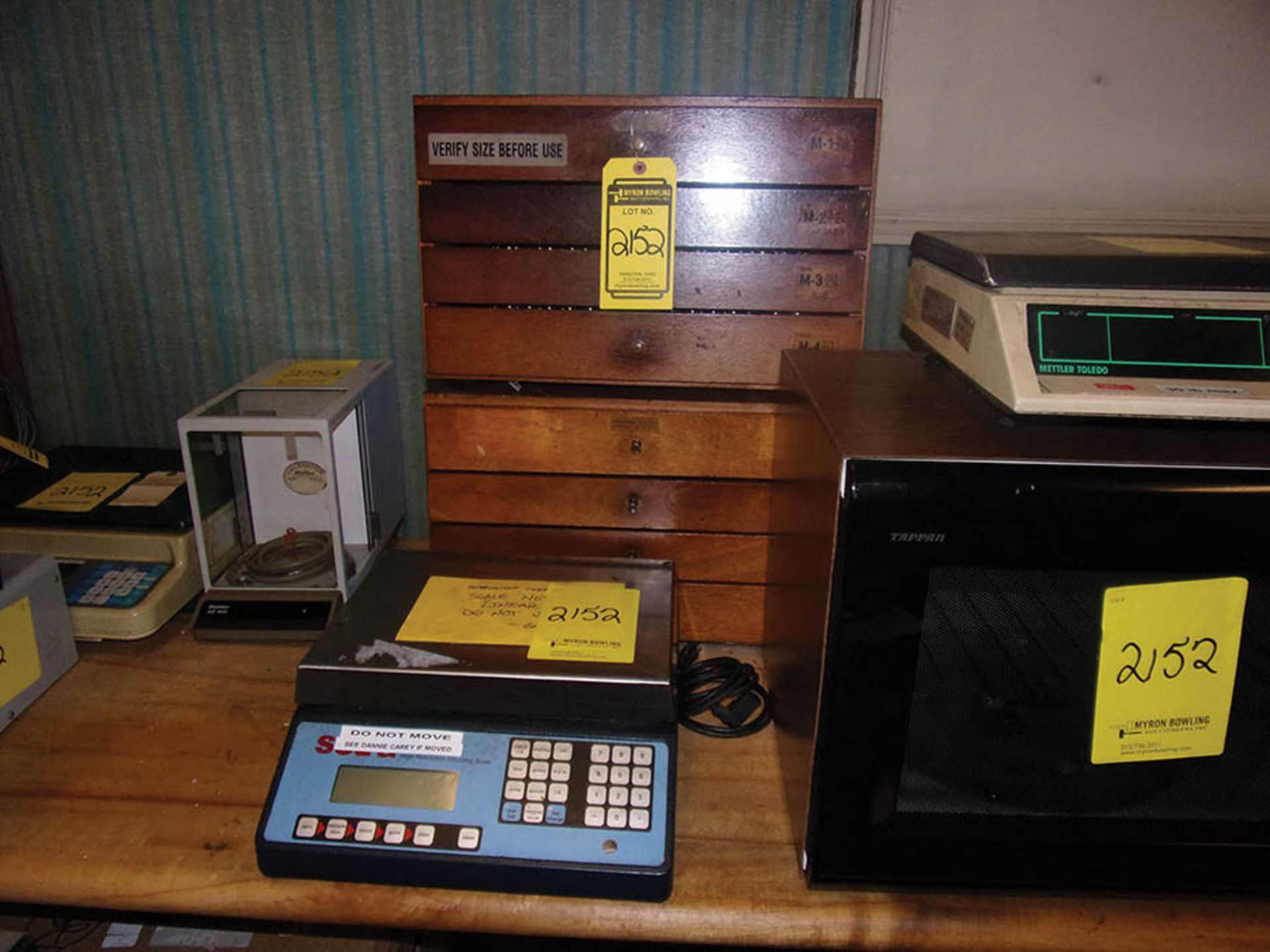 WORKBENCH W/ DIGITAL SCALES, LABORATORY SCALE, AND MICROWAVE