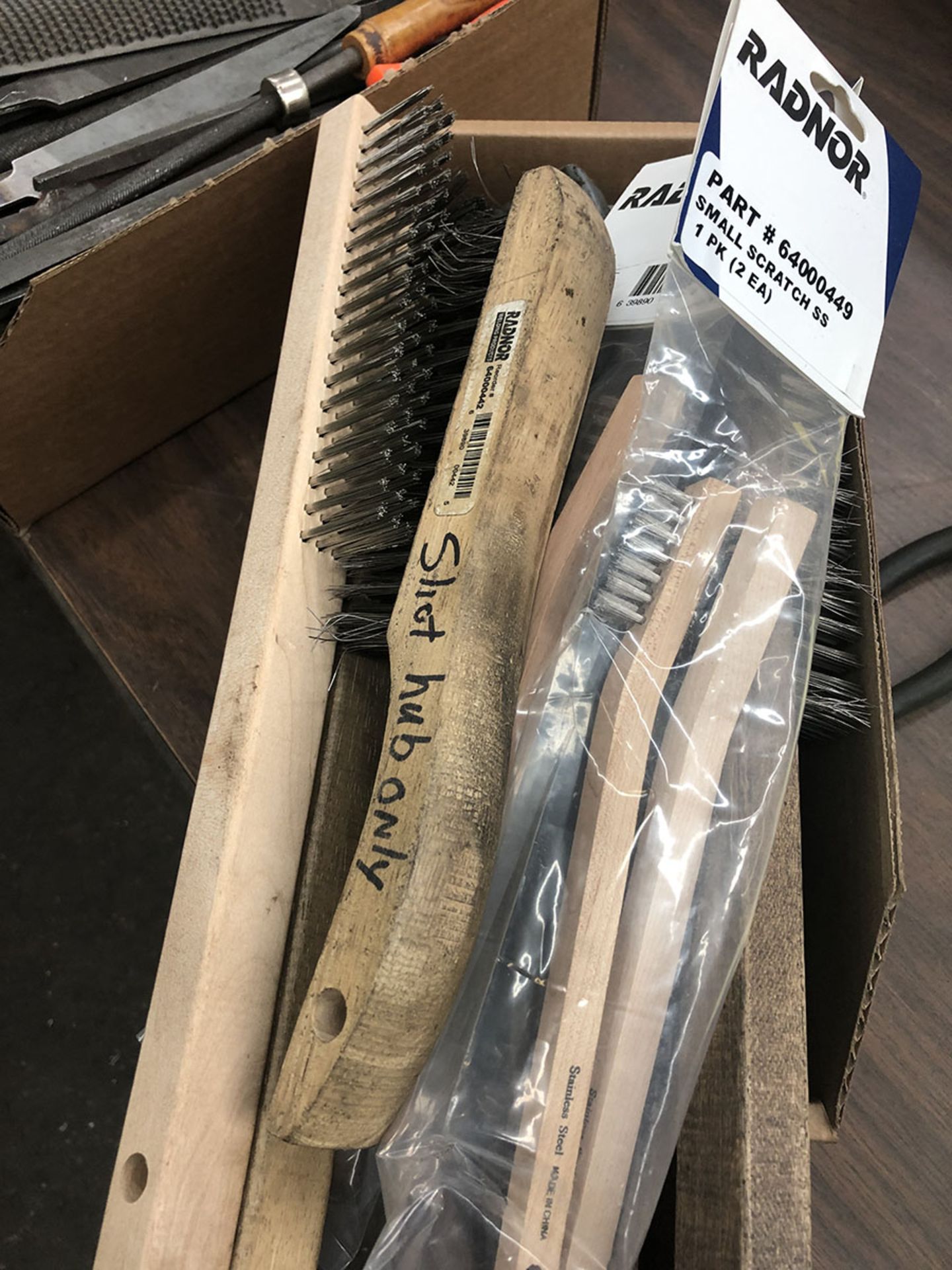 LOT OF WIRE BRUSHES