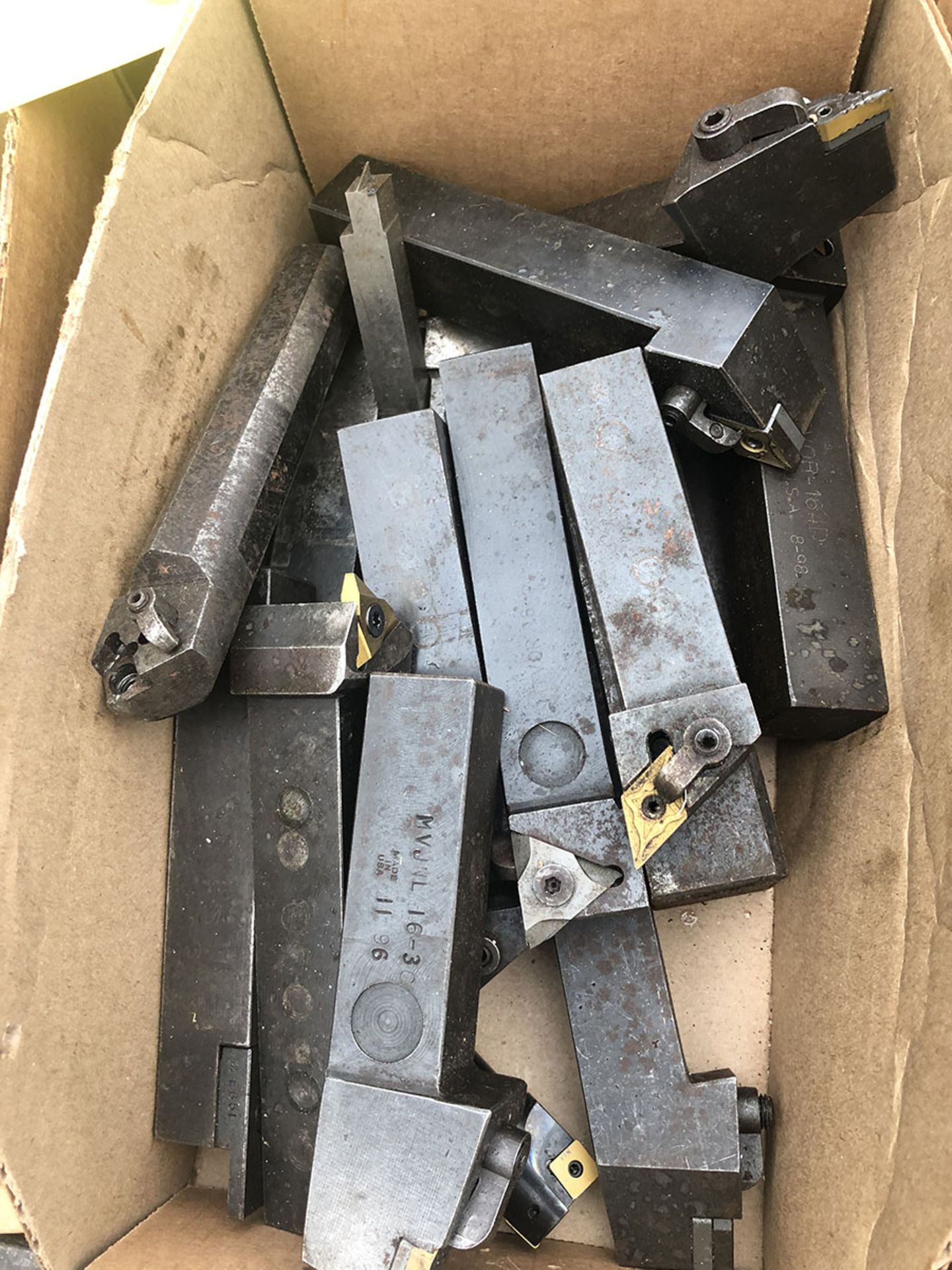 LOT OF ASSORTED TURNING TOOLS