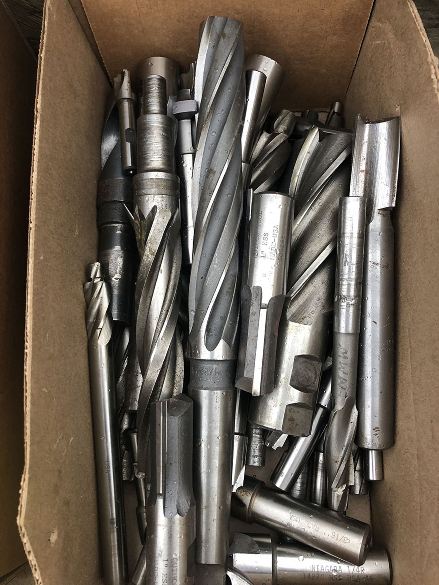 LOT OF ASSORTED END MILLS