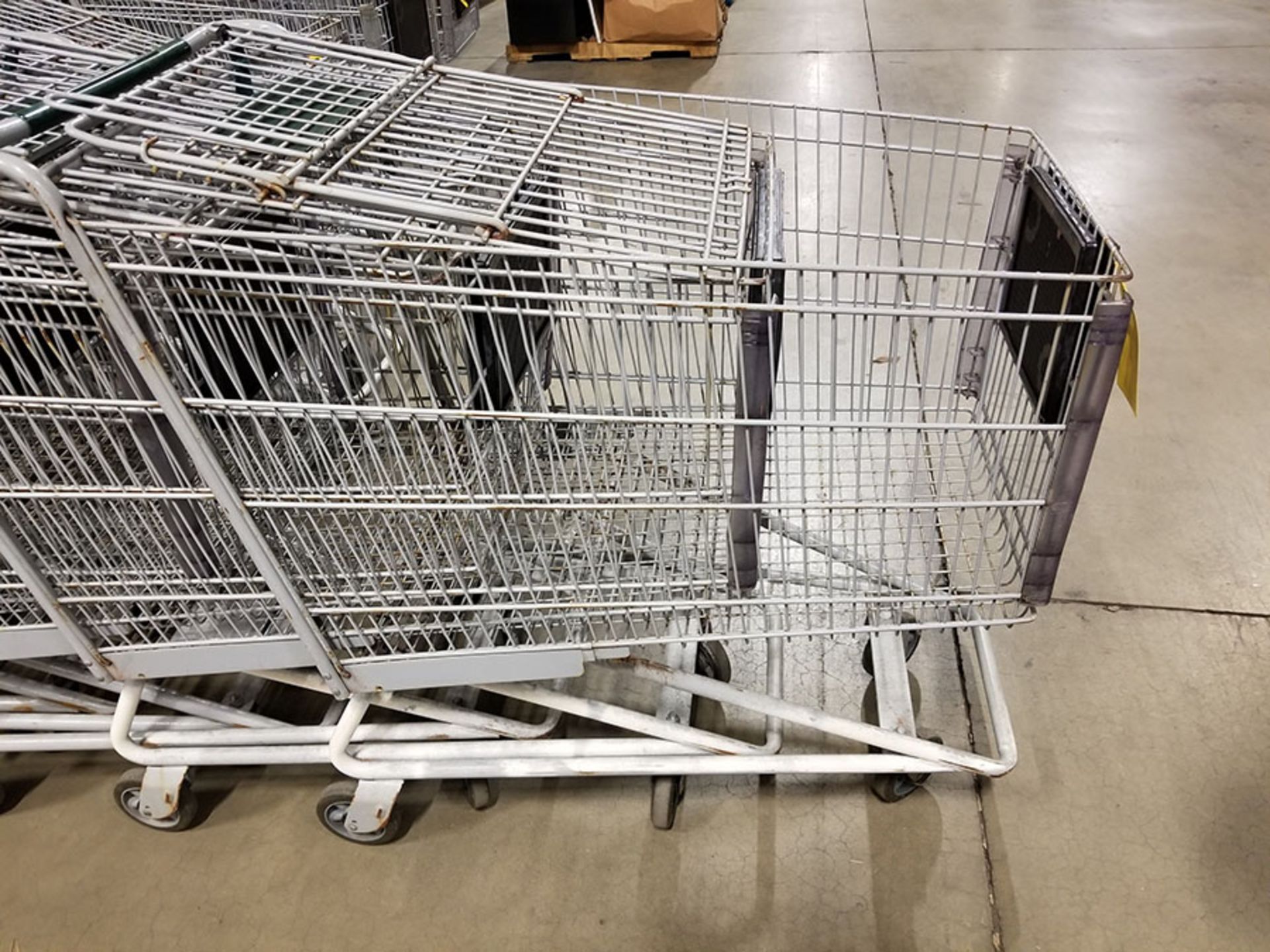 (20) SHOPPING CARTS - Image 2 of 4