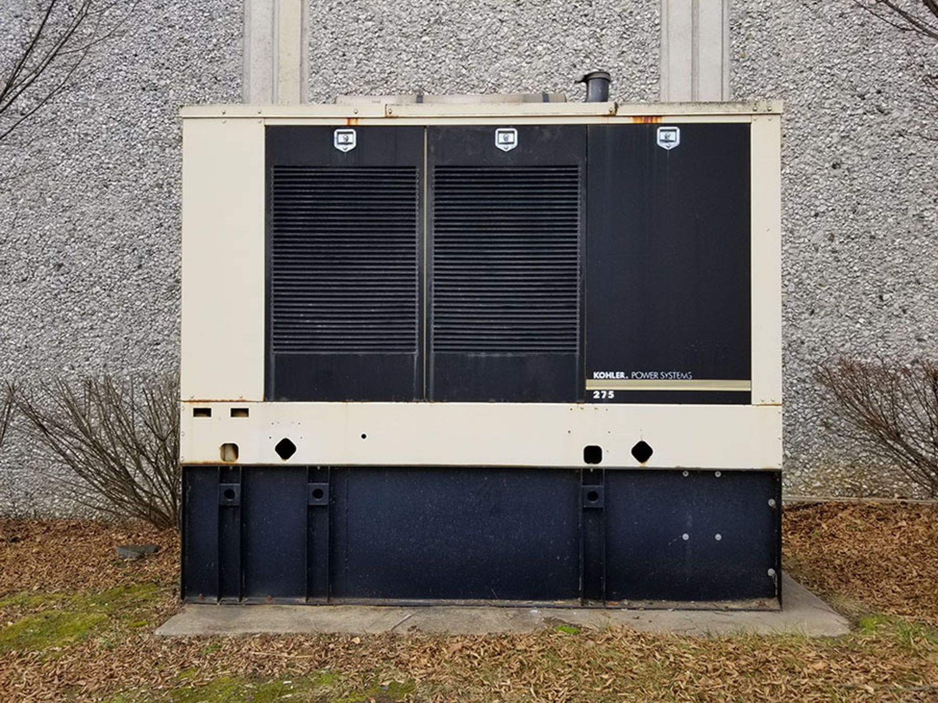 2004 KOHLER 275 EXTERIOR STANDBY SERVICE DUTY GENERATOR, MODEL 275REOZV, S/N 2004622, 528.9