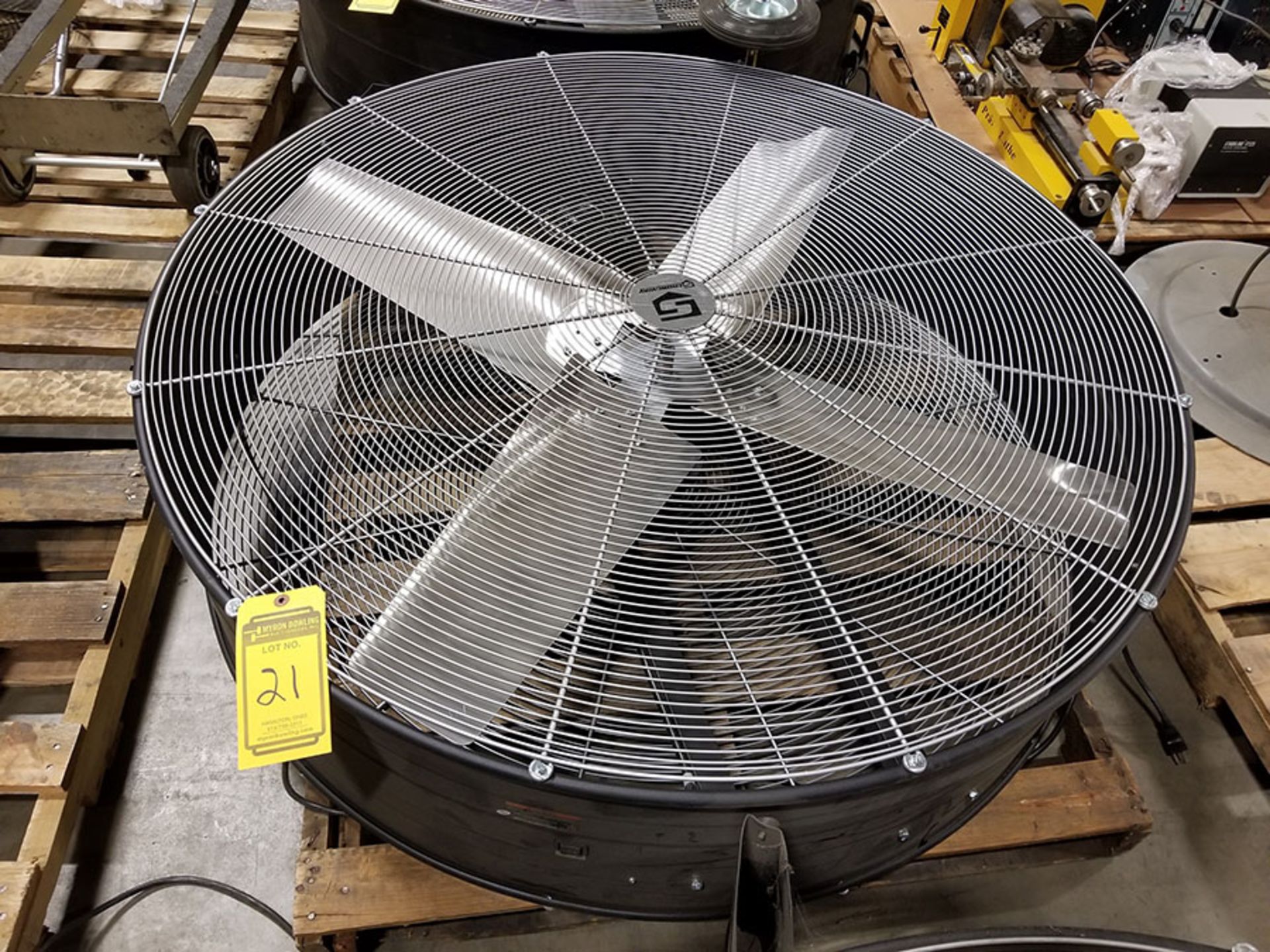 STRONGWAY 48’’ BELT DRIVE DRUM FANS, MODEL 49935, 120V, 60HZ, 9A, LO/HIGH SWITCH - Image 2 of 4