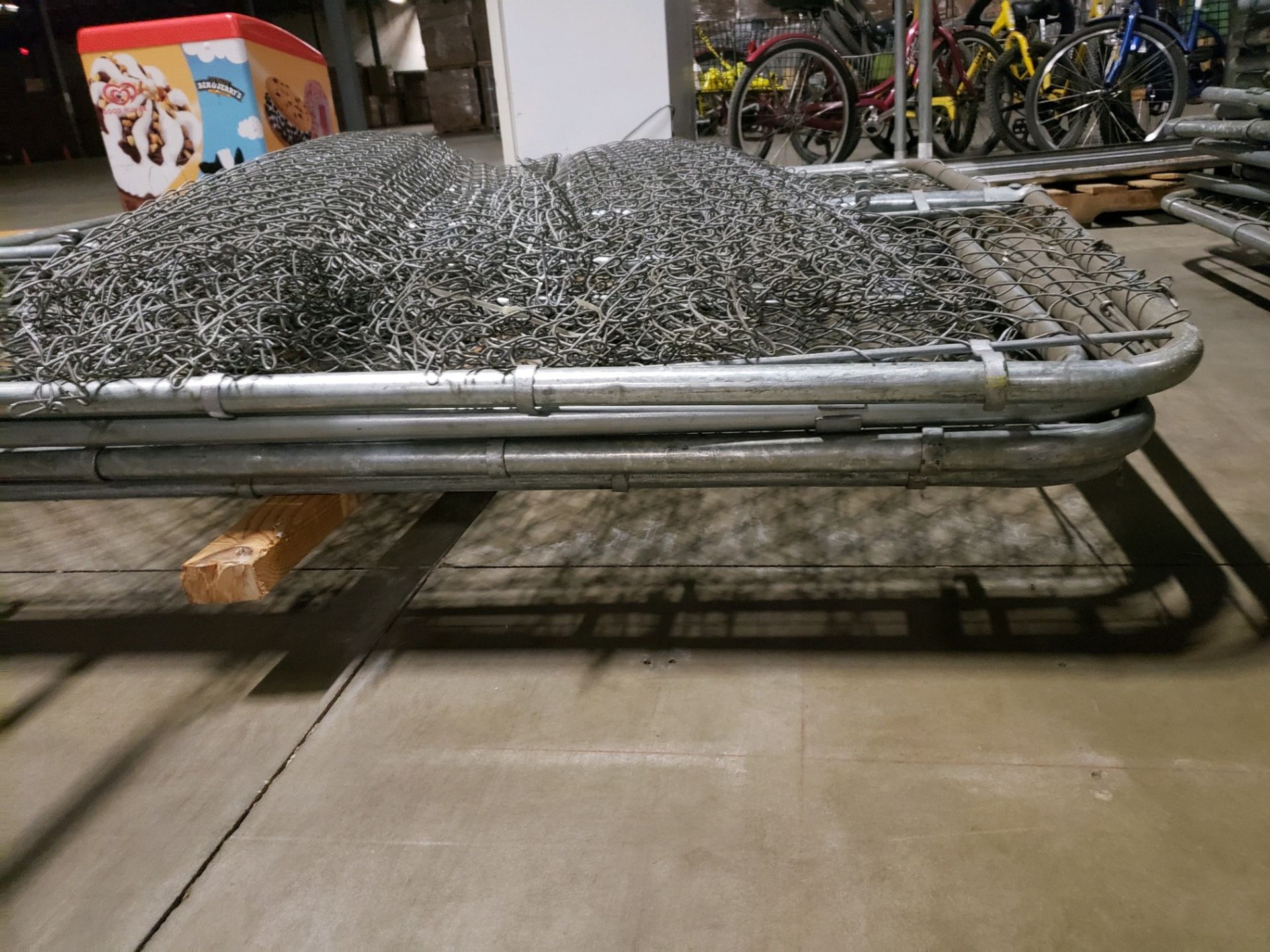 WIRE CAGES – (20+/-) 42’’ X 7’ - Image 2 of 7