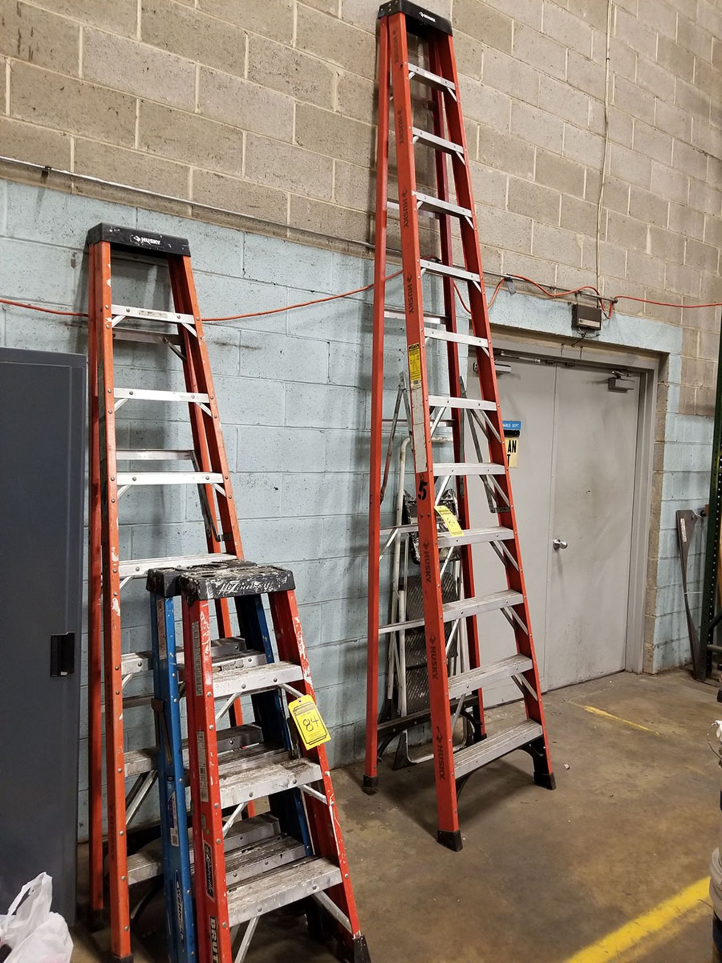 FIBERGLASS STEP LADDERS: (1) 12', (2) 8' & (2) 4' - Image 3 of 3