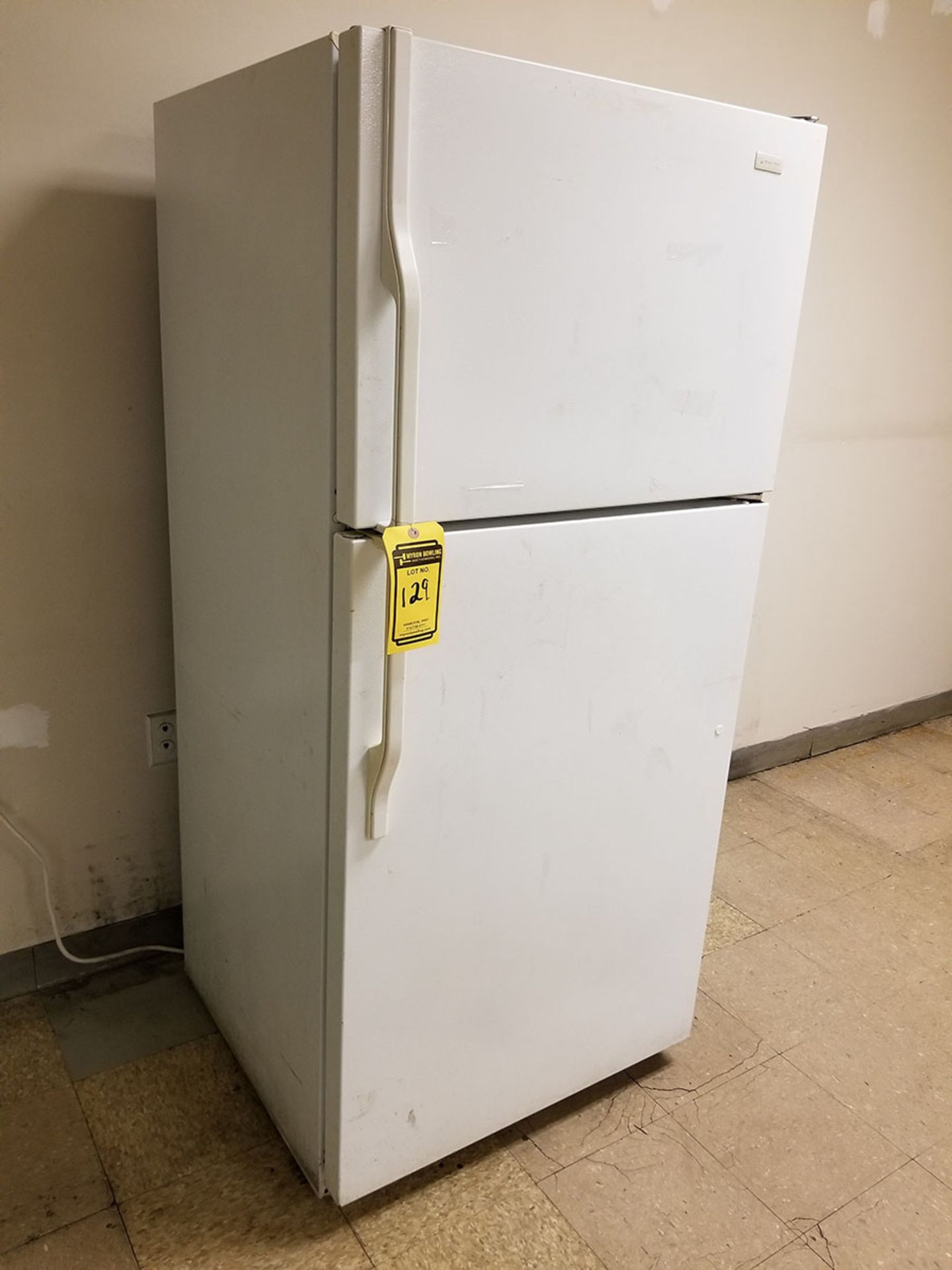 (2) UPRIGHT REFRIGERATORS - Image 2 of 9