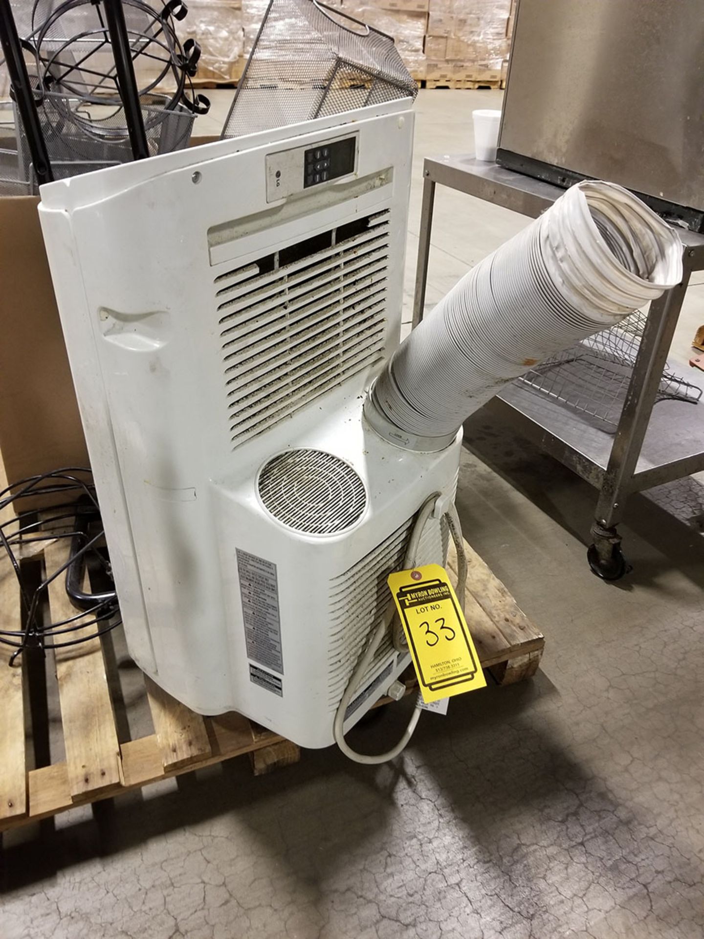 LG PORTABLE AIR CONDITIONER, REMOTE CONTROL, MODEL LP1111WXR, 11,000 BTU & CROSLEY WINDOW AIR - Image 5 of 7