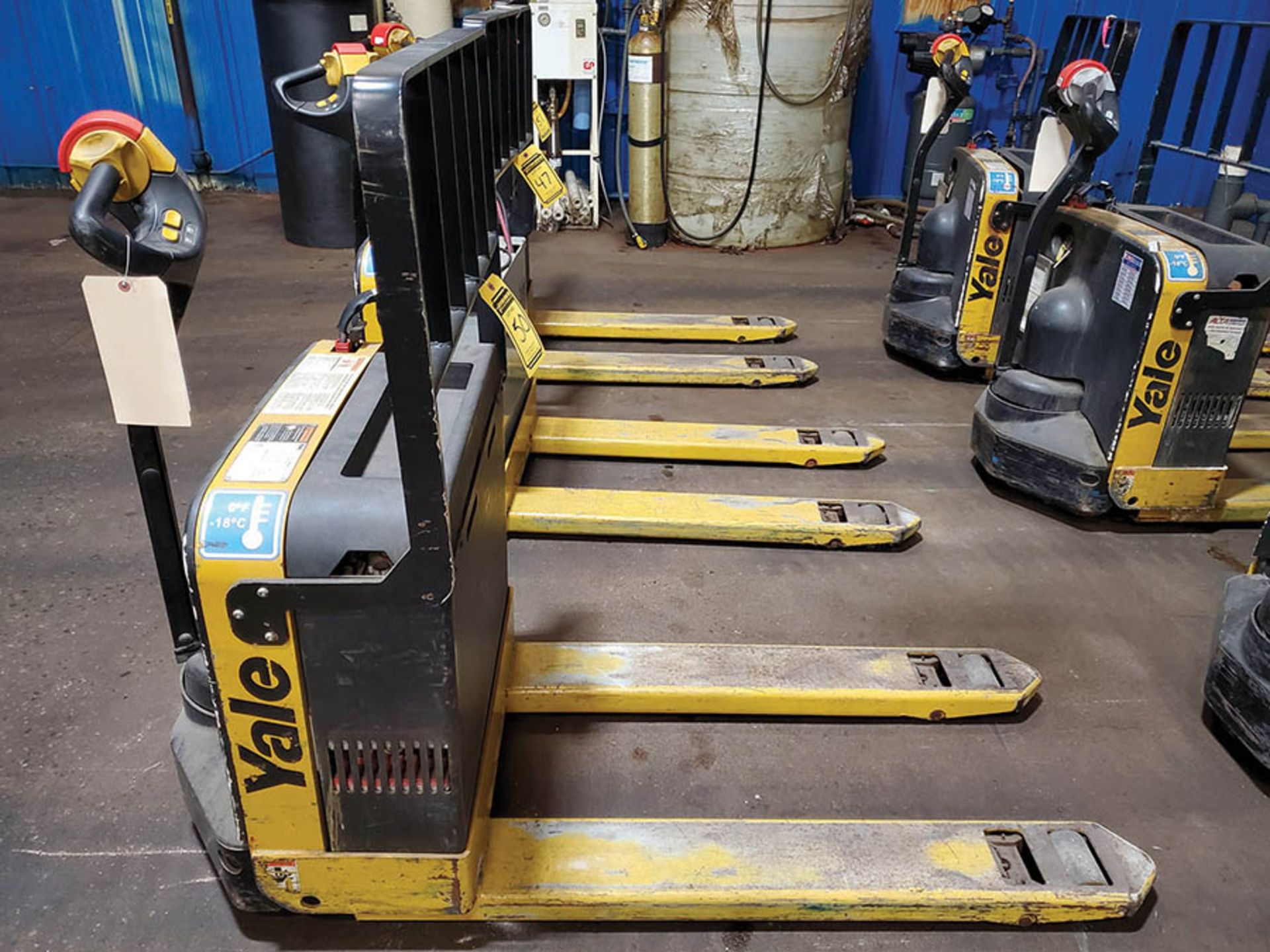 2014 YALE 4,000 LB. ELECTRIC WALK BEHIND PALLET JACK, MODEL MPB040-EN24T2748, S/N B827N61983M, 24-