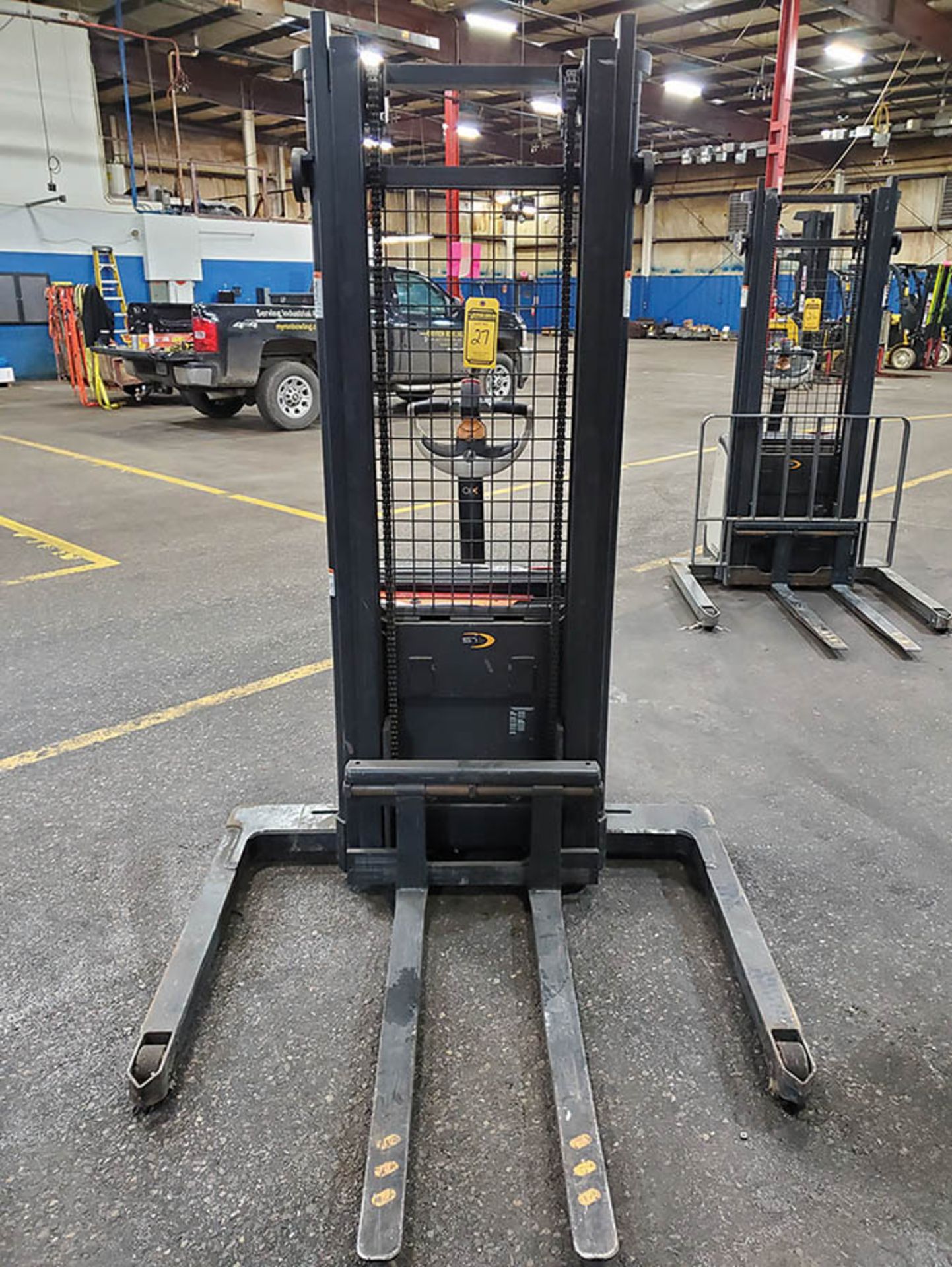 CROWN 2,000 LB. WALKIE STACKER, MODEL ST3000-20, 24-VOLT, 128’’ LIFT HEIGHT, 83’’ LOWERED 2-STAGE - Image 2 of 12