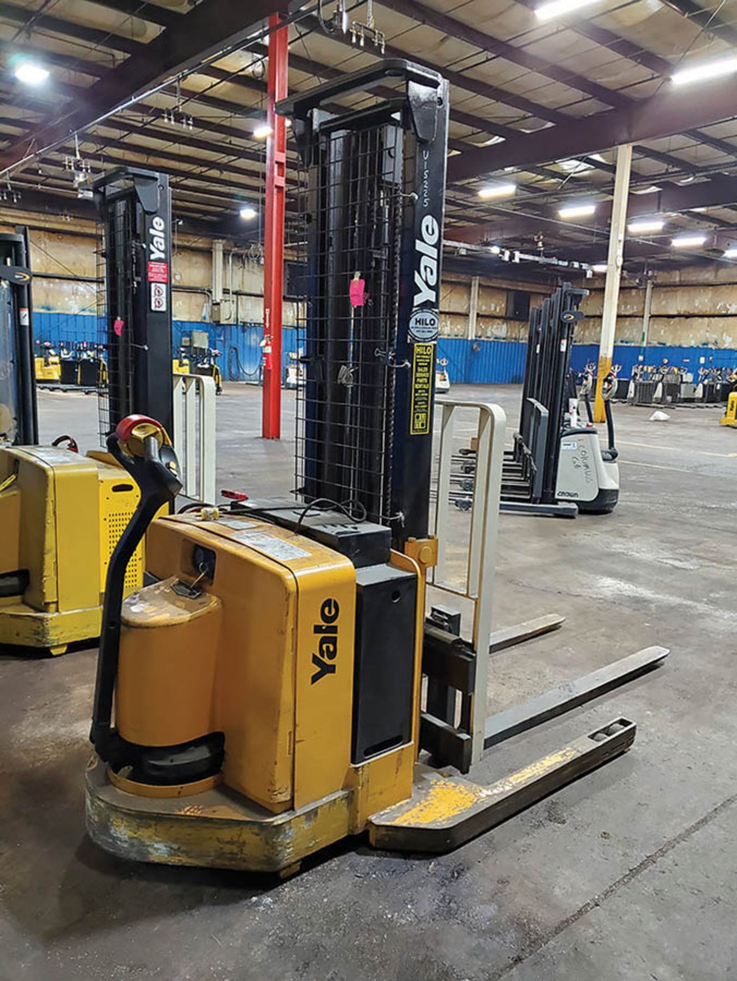 YALE 4,000 LB. ELECTRIC WALKIE STACKER, MODEL MSW040SEN24TV087, S/N C820N02162B, 24-VOLT, 130’’ LIFT - Image 6 of 13