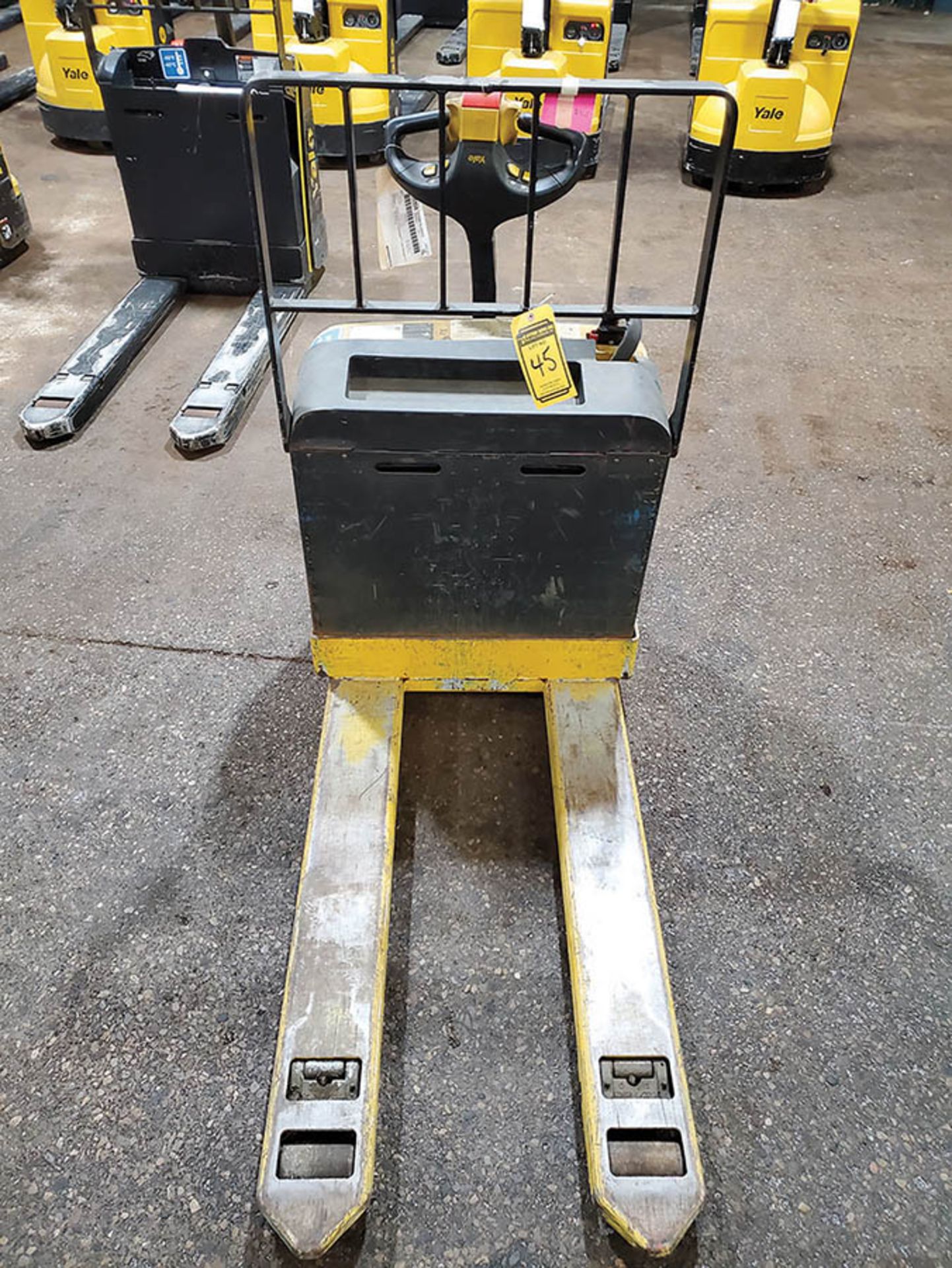 2014 YALE 4,000 LB. ELECTRIC WALK BEHIND PALLET JACK, MODEL MPB040-EN24T2745, 24-VOLT, 200 A.H., - Image 4 of 9