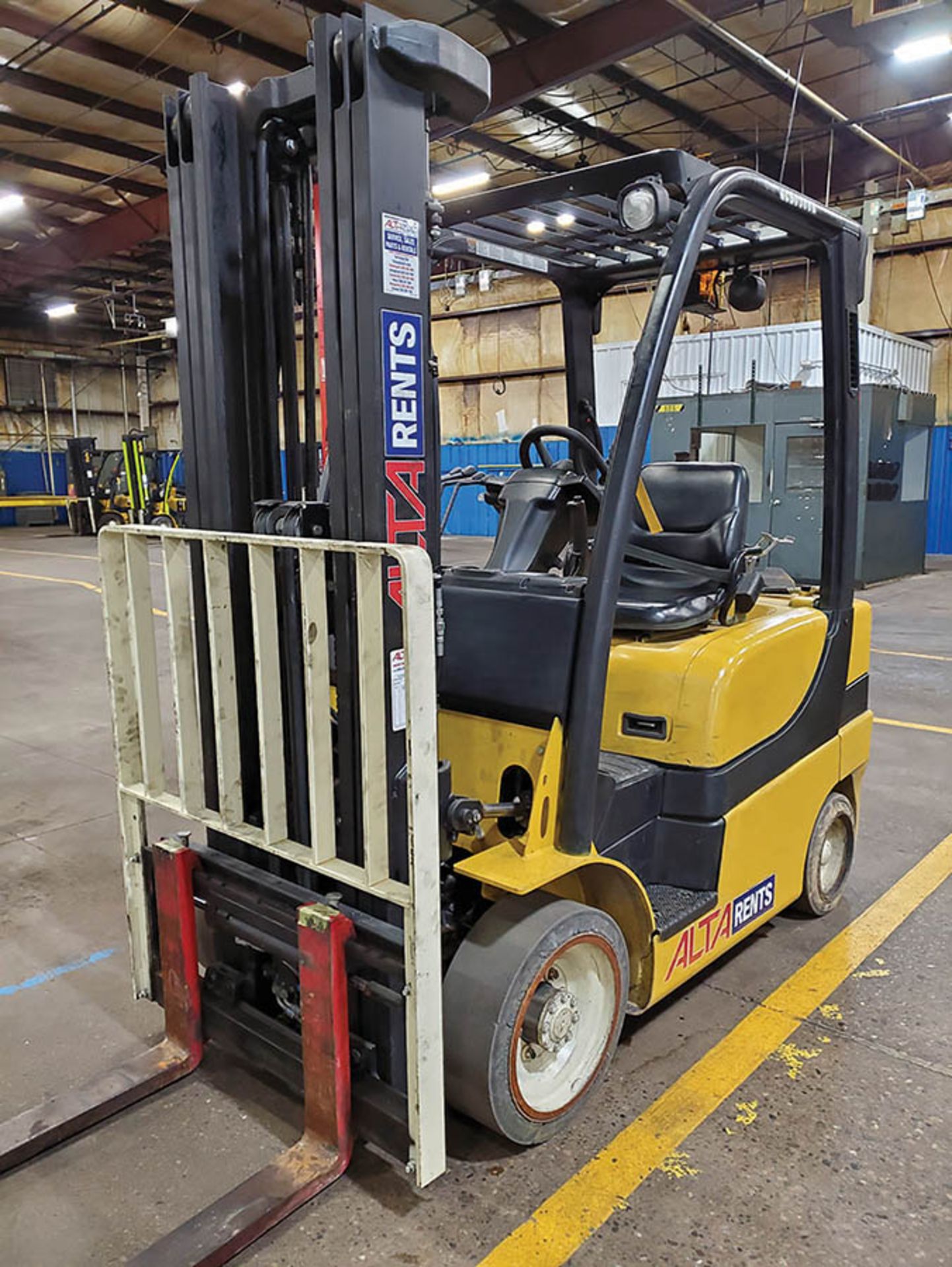 2014 YALE 5,000 LB. FORKLIFT, MODEL GLC050LXNVAE087, S/N A967V02388M, SIDESHIFT, LP, 188’’ LIFT - Image 8 of 15