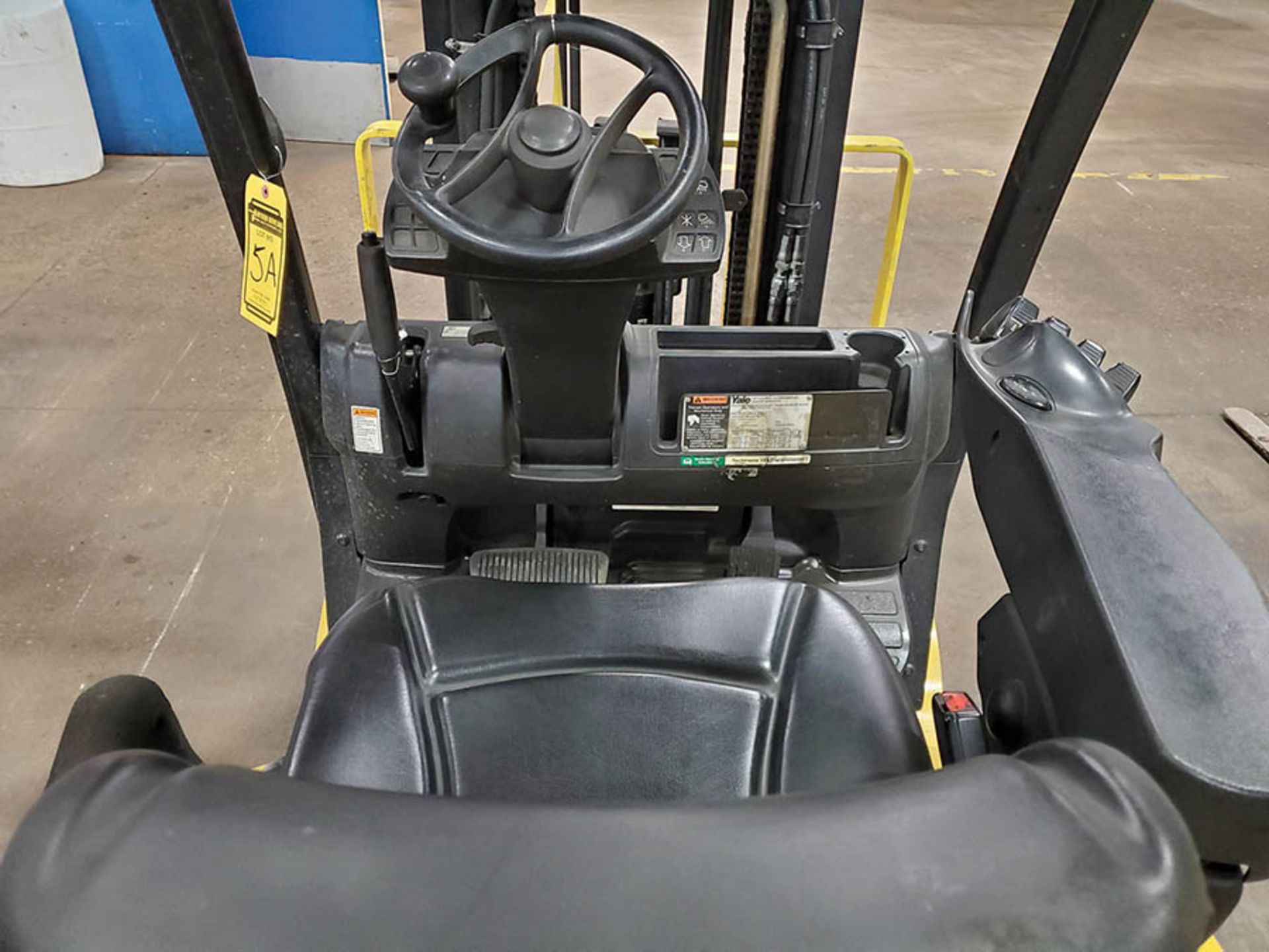 2013 YALE 5,000 LB. FORKLIFT, MODEL GLC050VXNVSE083, S/N A910V22079L, LP, SIDESHIFT, 189'' LIFT - Image 15 of 16