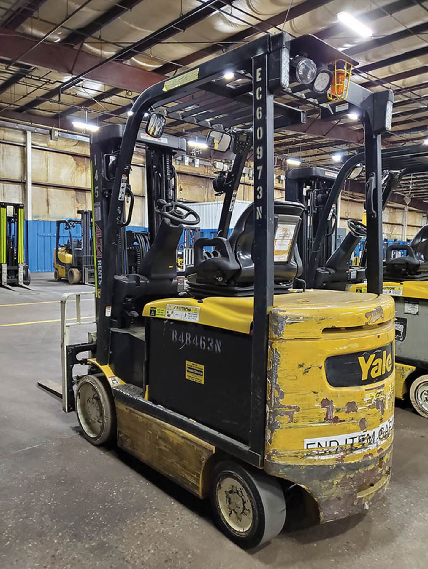 2015 YALE 6,000 LB. ELECTRIC FORKLIFT, MODEL ERC060VFN48TE088, S/N A968N12973N, 48V, SIDESHIFT, FORK - Image 8 of 14