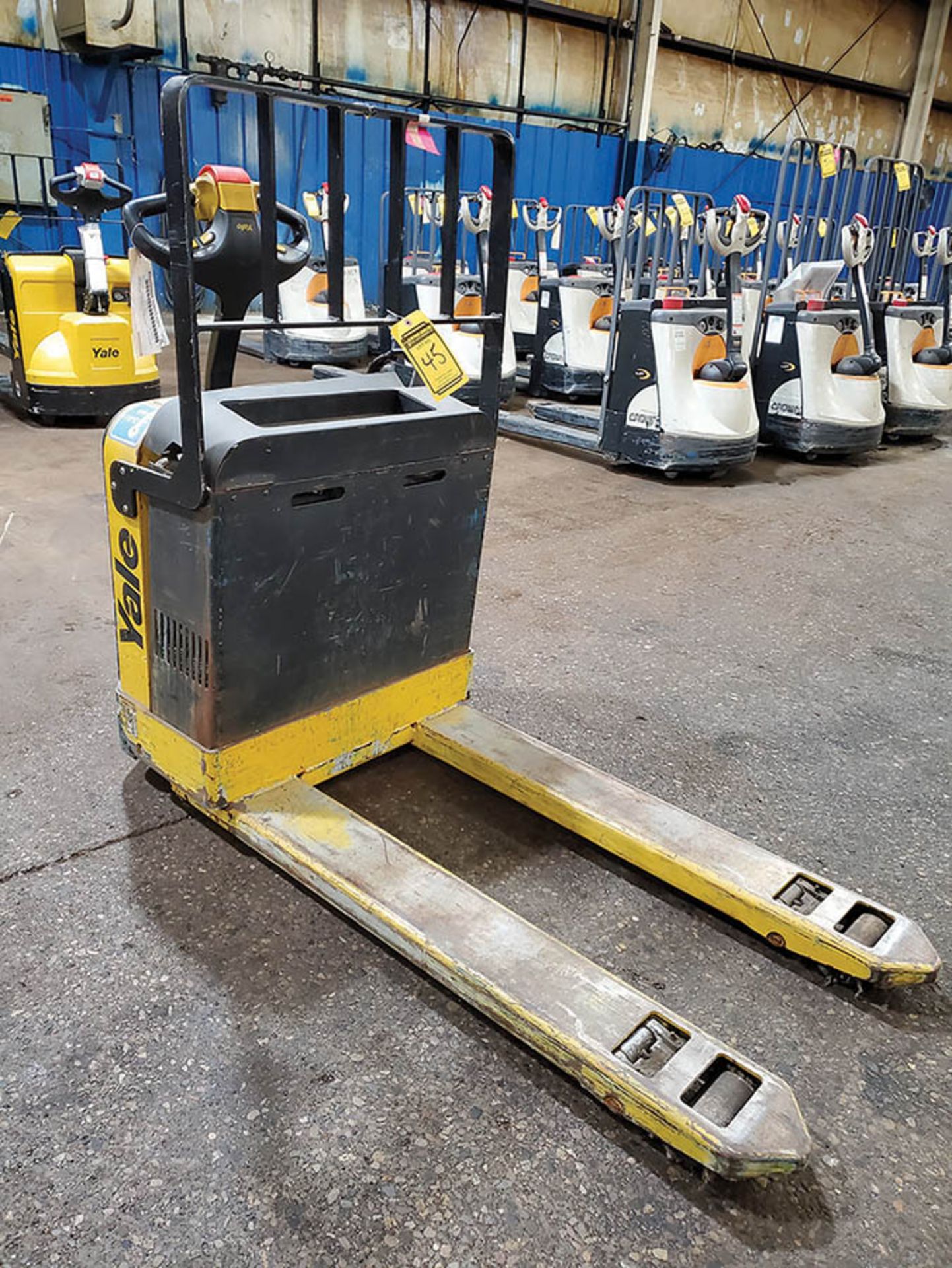 2014 YALE 4,000 LB. ELECTRIC WALK BEHIND PALLET JACK, MODEL MPB040-EN24T2745, 24-VOLT, 200 A.H., - Image 3 of 9