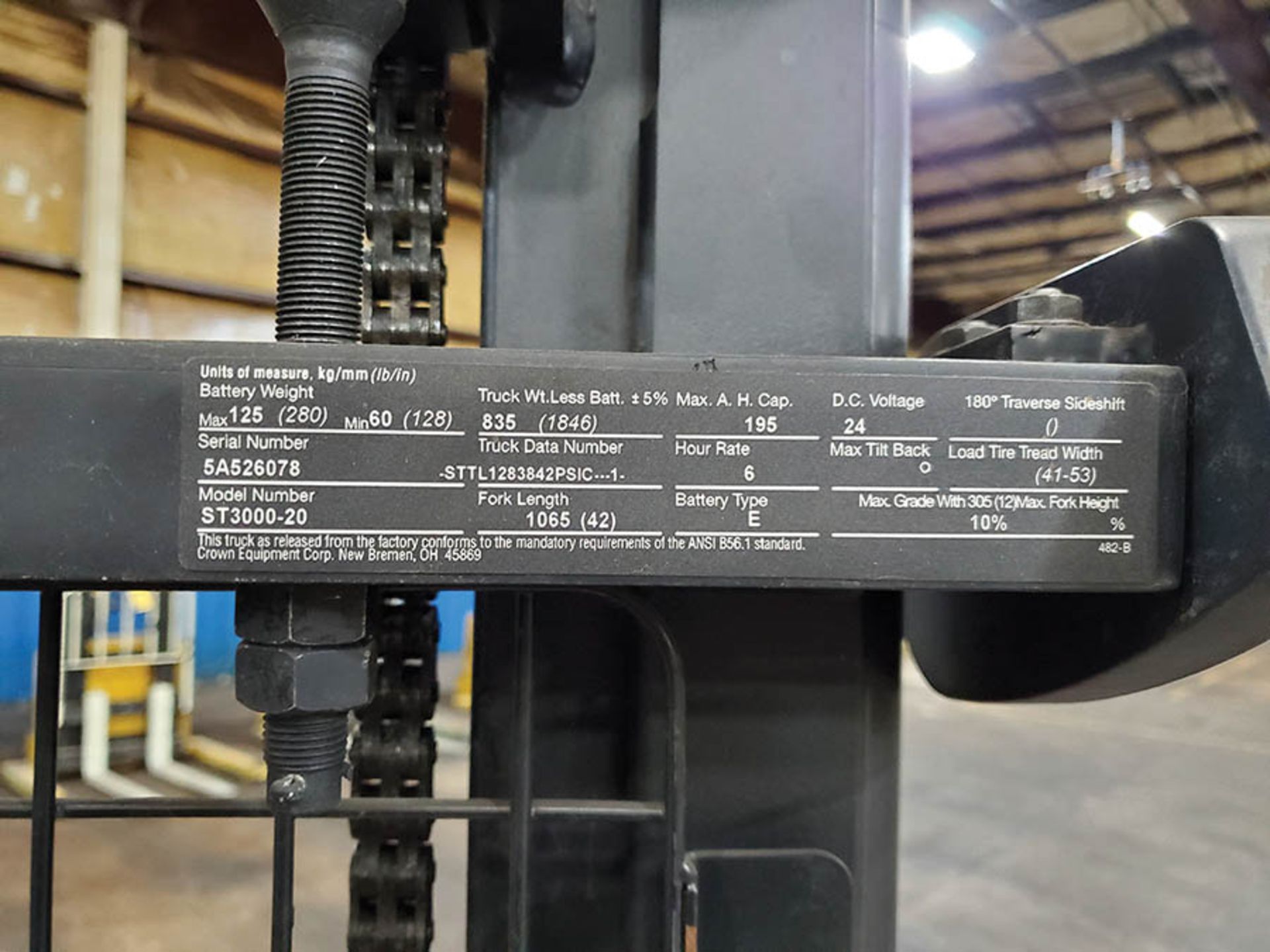 CROWN 2,000 LB. WALKIE STACKER, MODEL ST3000-20, 24-VOLT, 128’’ LIFT HEIGHT, 83’’ LOWERED 2-STAGE - Image 10 of 12