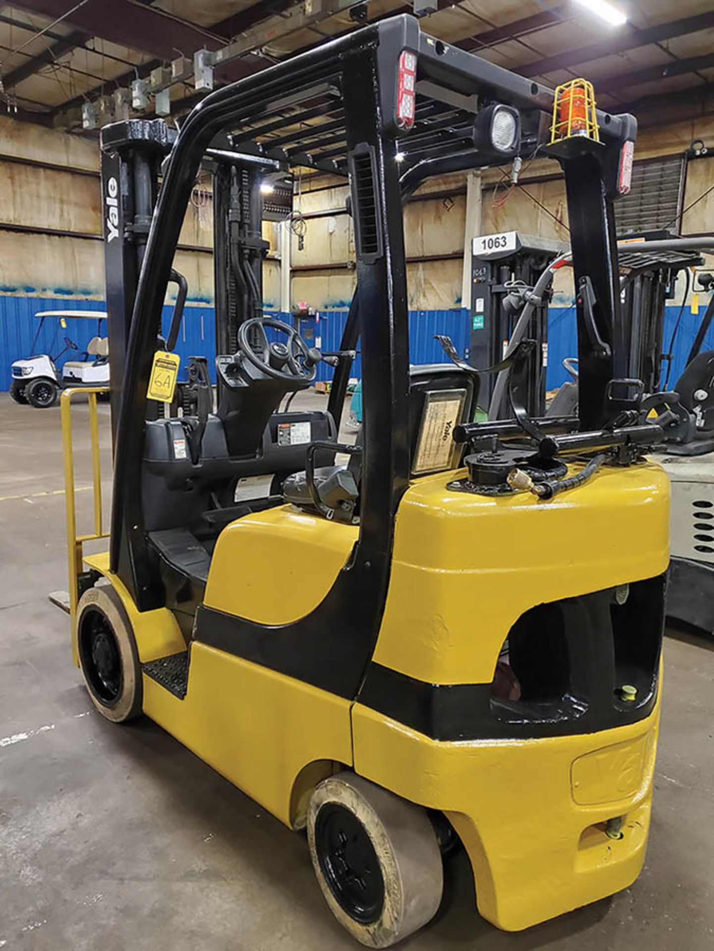 2005 YALE 5,000 LB. FORKLIFT, MODEL GLC050VXNGSE88, S/N A910V02669C, LP, SIDESHIFT, 200'' LIFT - Image 11 of 14