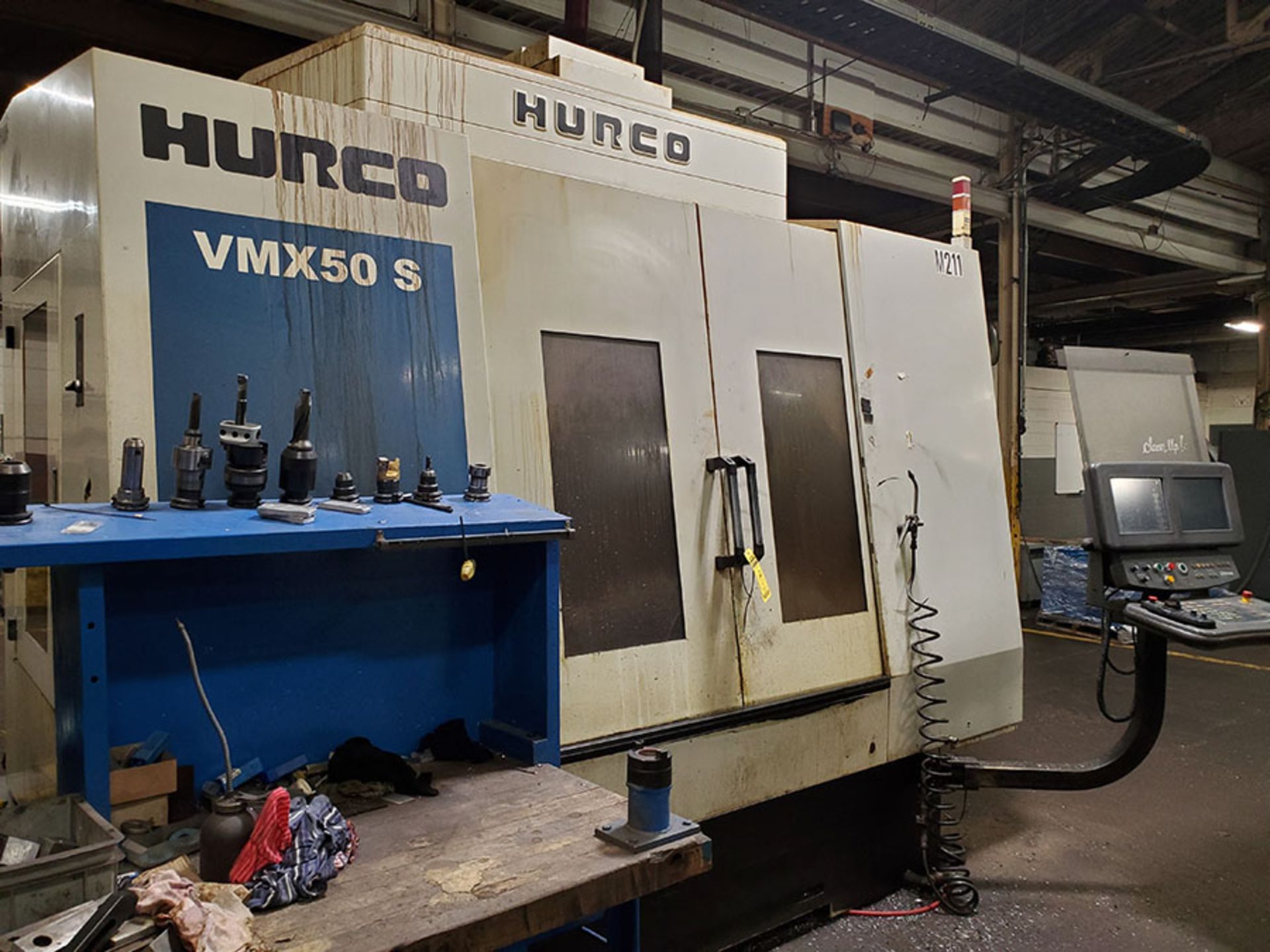 HURCO VMX50S CNC VERTICAL MACHINING CENTER, ATS, PENDANT CONTROL, HURCO ULTIMAX DRO CONTROL STATION, - Image 18 of 26