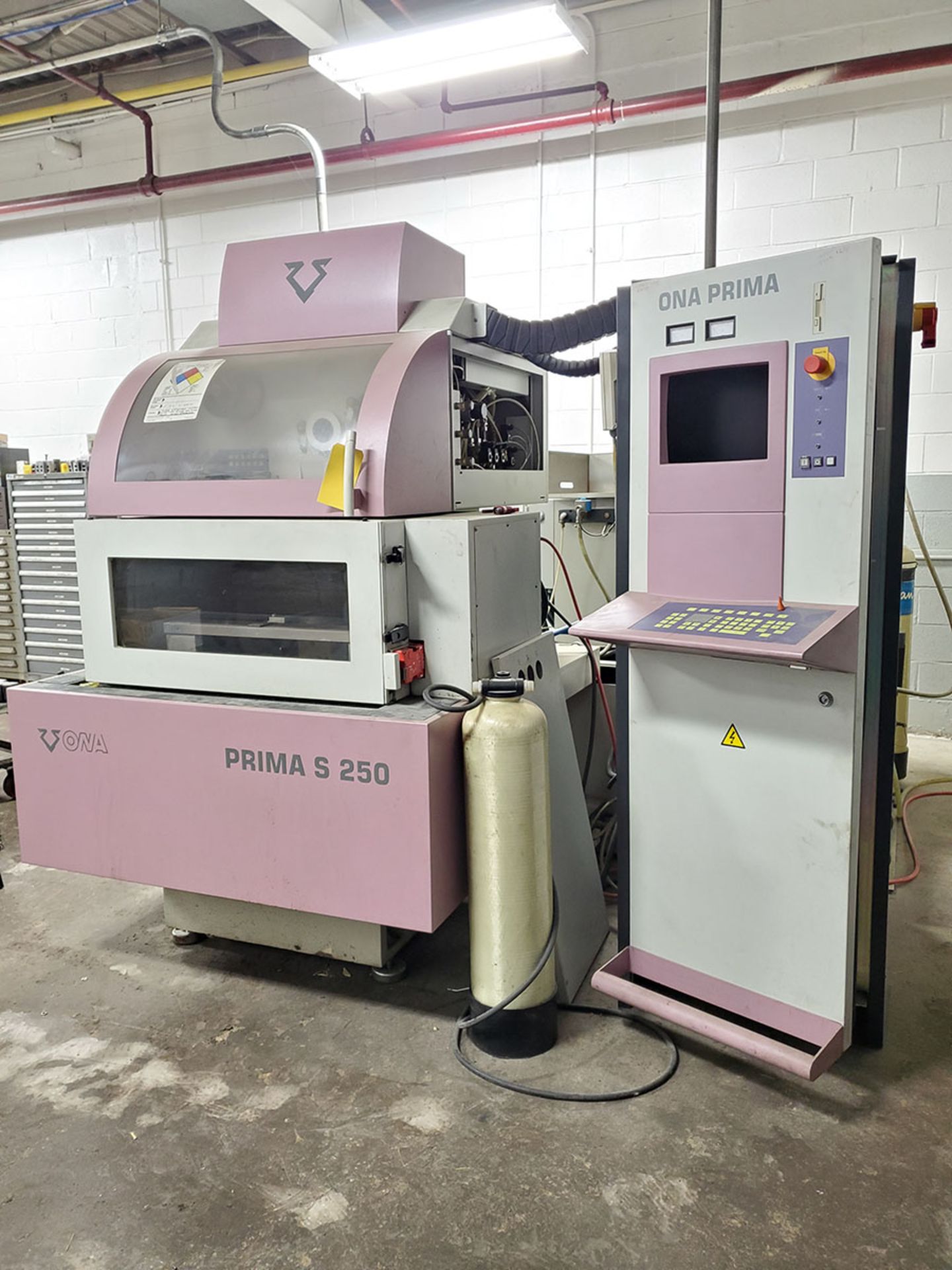 ONA PRIMA S250 EDM MACHINE, S/N 990316, FILTRATION SYSTEM, WIRE EDM, NEW UPGRADED SOFTWARE, GLASS - Image 23 of 26