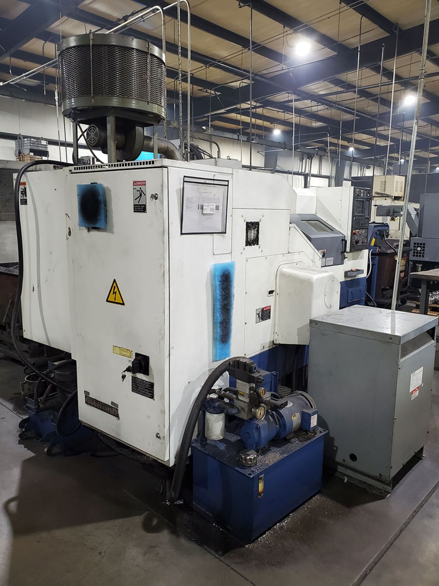 MORI-SEIKI CNC LATHE, MSC-803 DRO CNC CONTROL, MIST COLLECTOR, TURBO OUTFEED INCLINE CHIP - Image 10 of 16