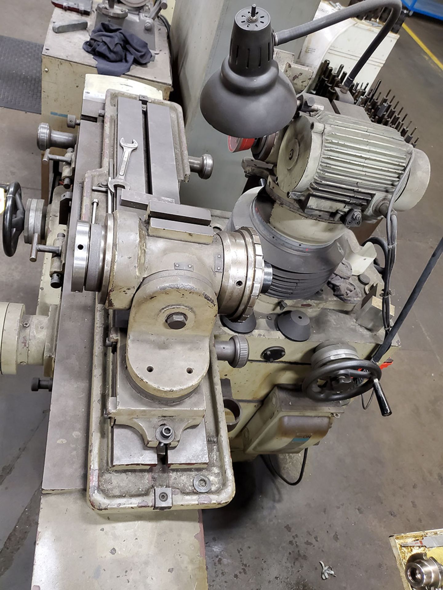 1982 KENT TOOL GRINDER, MODEL KCT-40S, S/N 820508-2, 5’’ X 36’’ TABLE, 2600/3700/6200 RPM SPEEDS, - Image 20 of 20