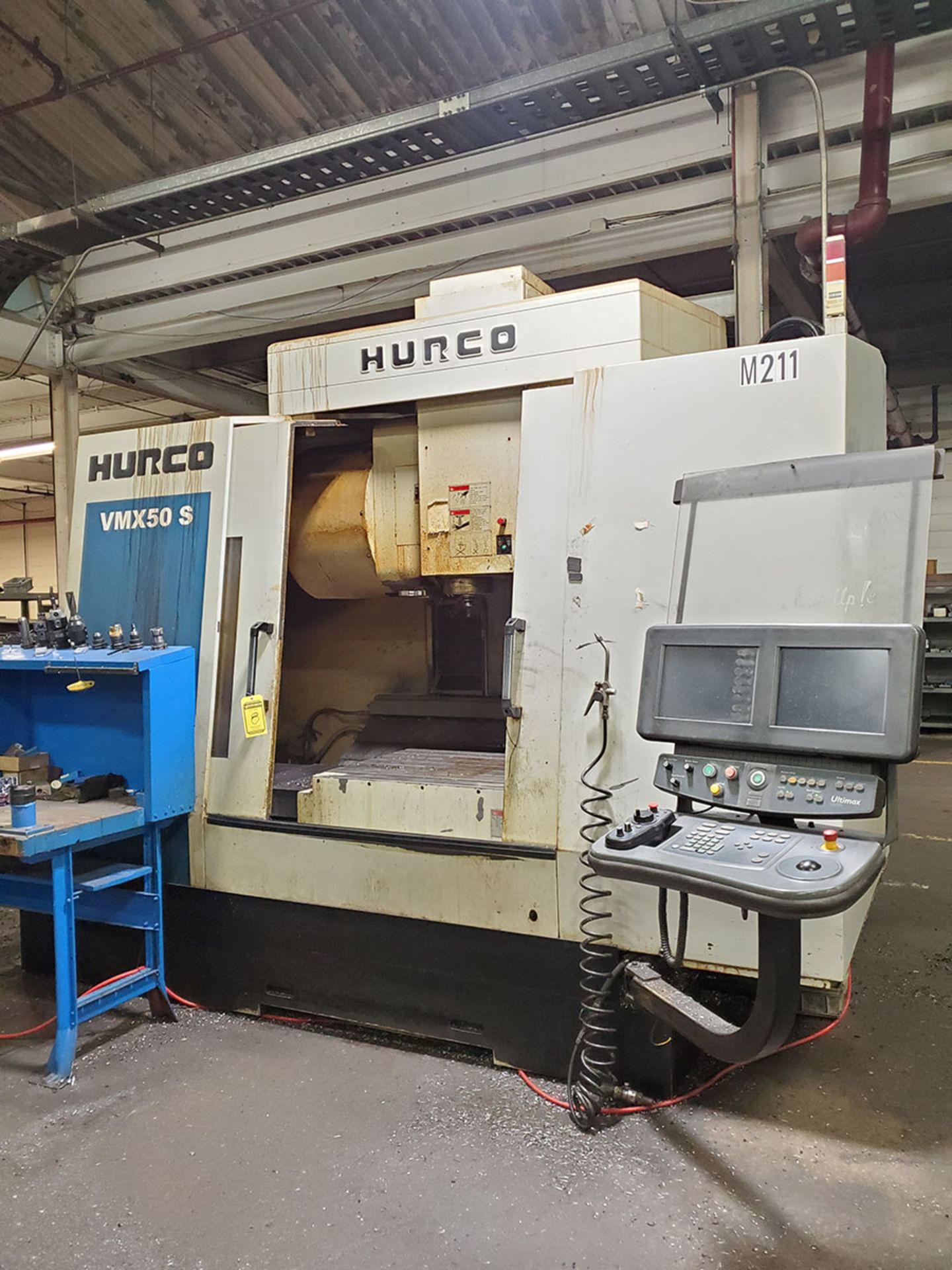 HURCO VMX50S CNC VERTICAL MACHINING CENTER, ATS, PENDANT CONTROL, HURCO ULTIMAX DRO CONTROL STATION, - Image 4 of 26