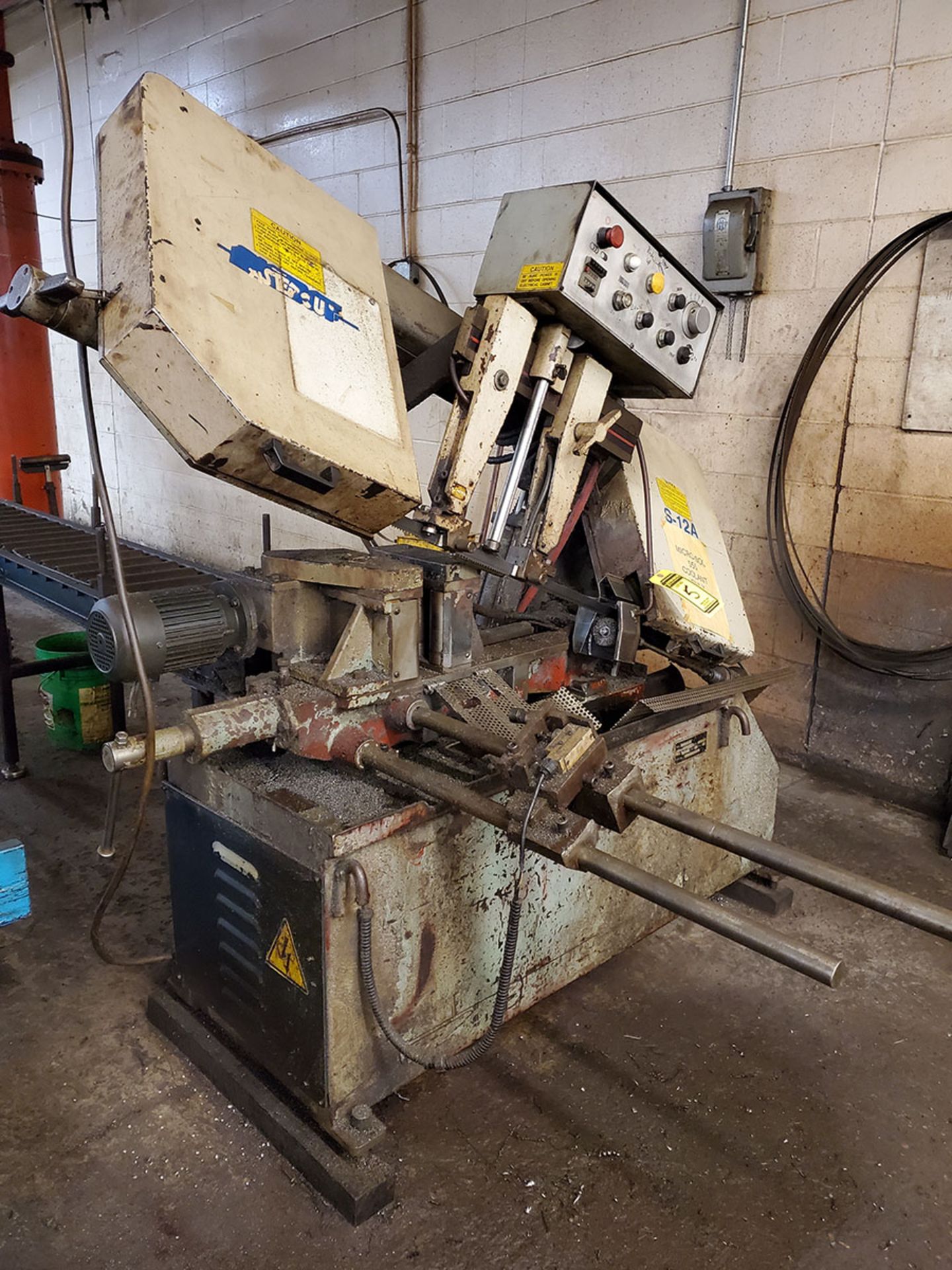 1998 ASTERCUT HORIZONTAL HYDRAULIC BANDSAW, MODEL S-12A, S/N 12746, 220V, 3-PHASE, 60-HZ, BLADE SIZE - Image 3 of 11