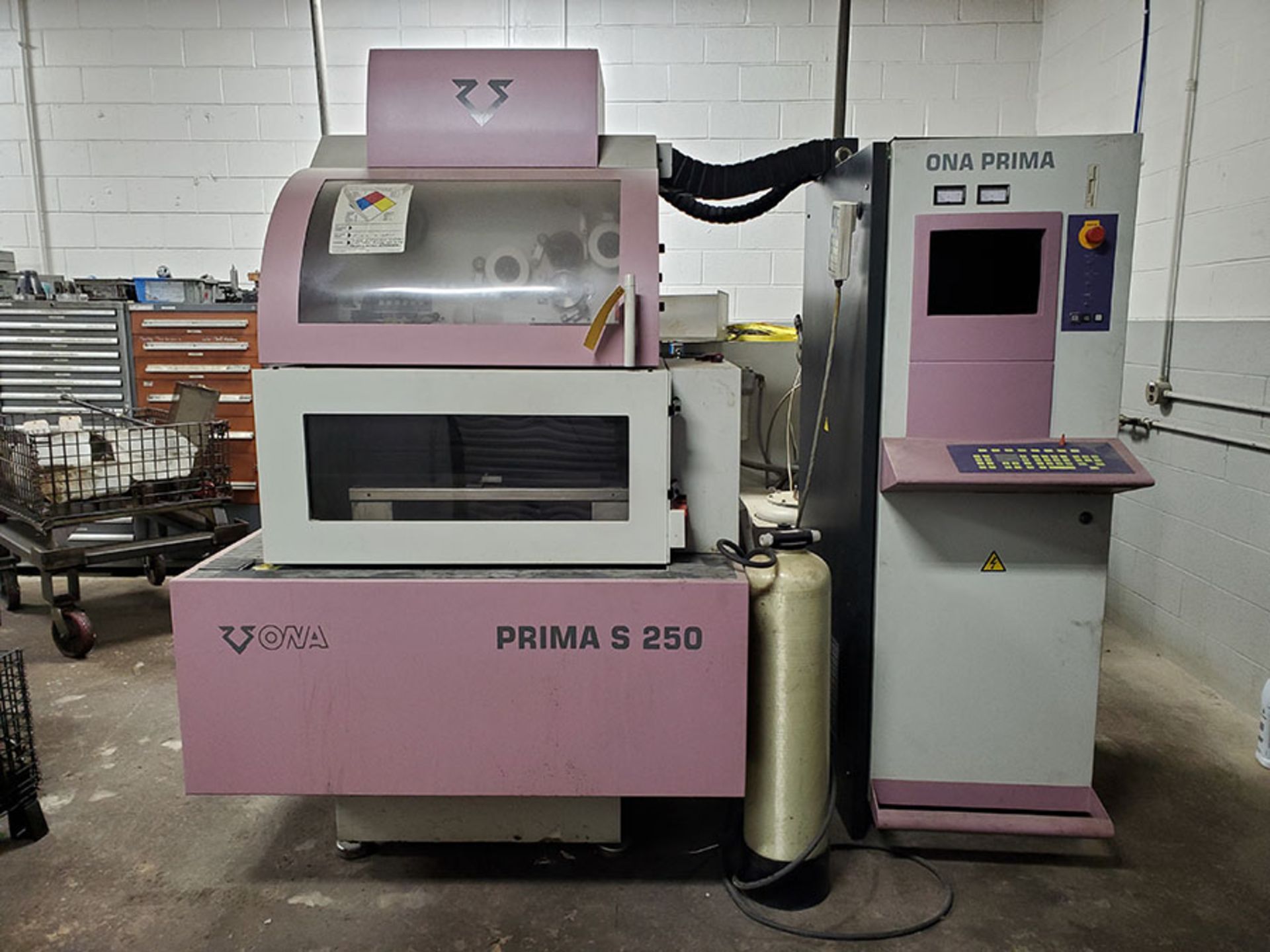 ONA PRIMA S250 EDM MACHINE, S/N 990316, FILTRATION SYSTEM, WIRE EDM, NEW UPGRADED SOFTWARE, GLASS