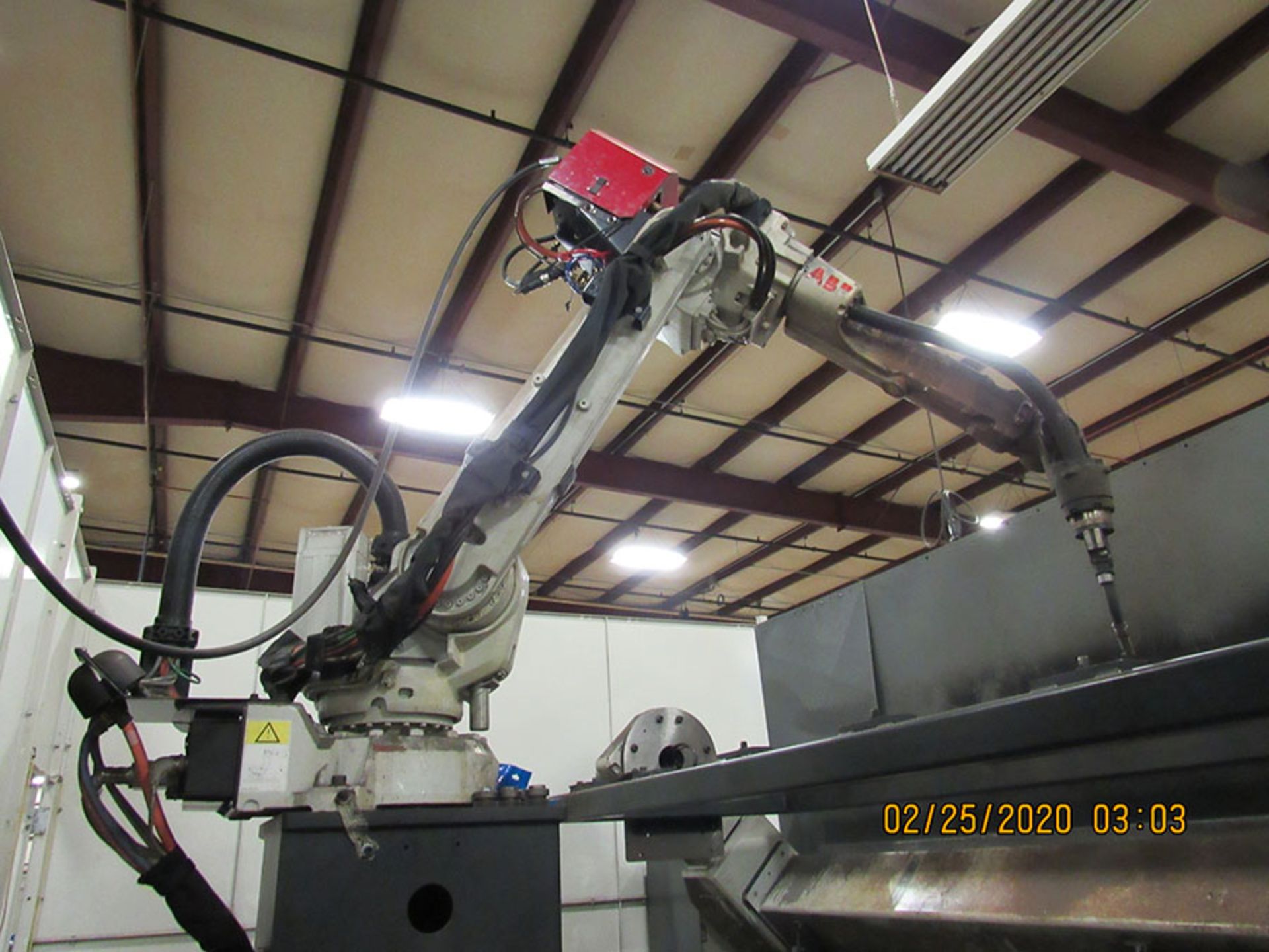 WOLF ROBOTIC 2-STATION ROBOTIC WELDING CELL; ABB MODEL IRB26001D8, 6-AXIS ROBOT, S/N 2600-800374 - Image 9 of 11