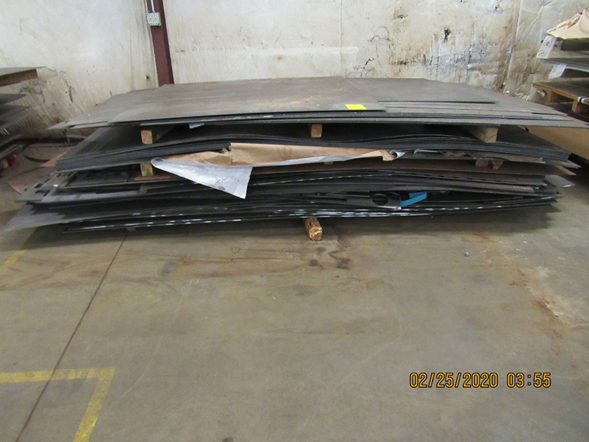 LOT OF ASSORTED SIZE PLATE STEEL