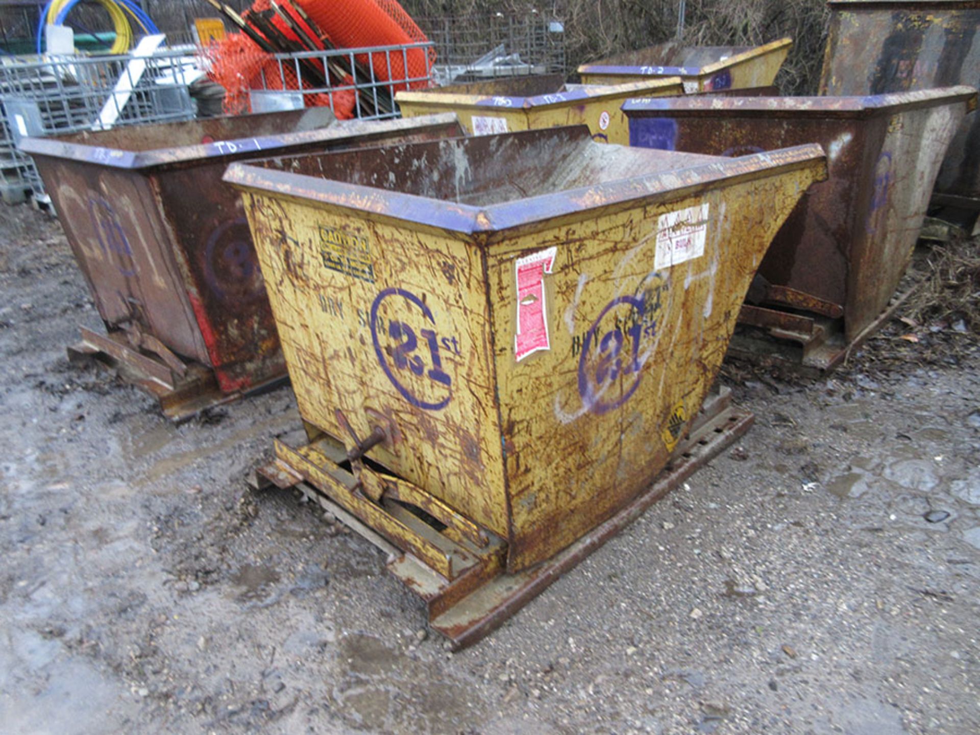 1-CUBIC YARD SELF DUMPING HOPPER