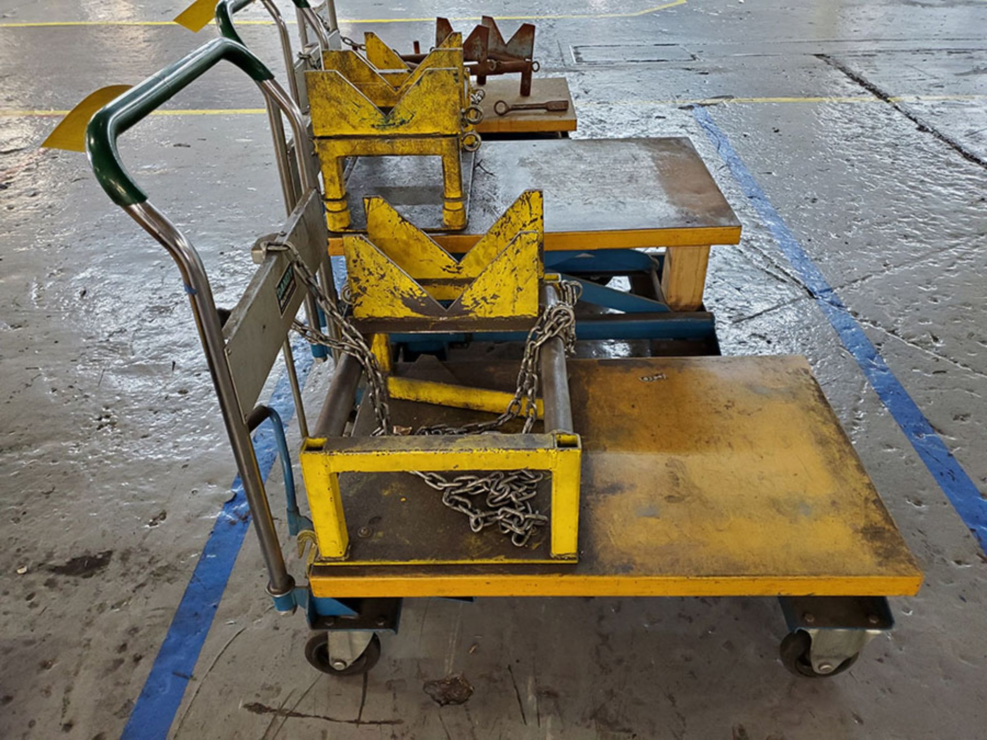 DANDY 1,100 LB. HYDRAULIC DIE LIFT CARTS WITH ADJUSTABLE SADDLE FIXTURES - Image 5 of 5