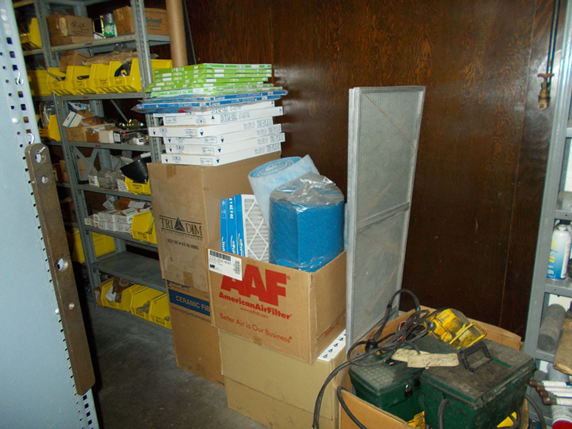 CONTENTS OF MAINTENANCE CRIB - Image 10 of 17