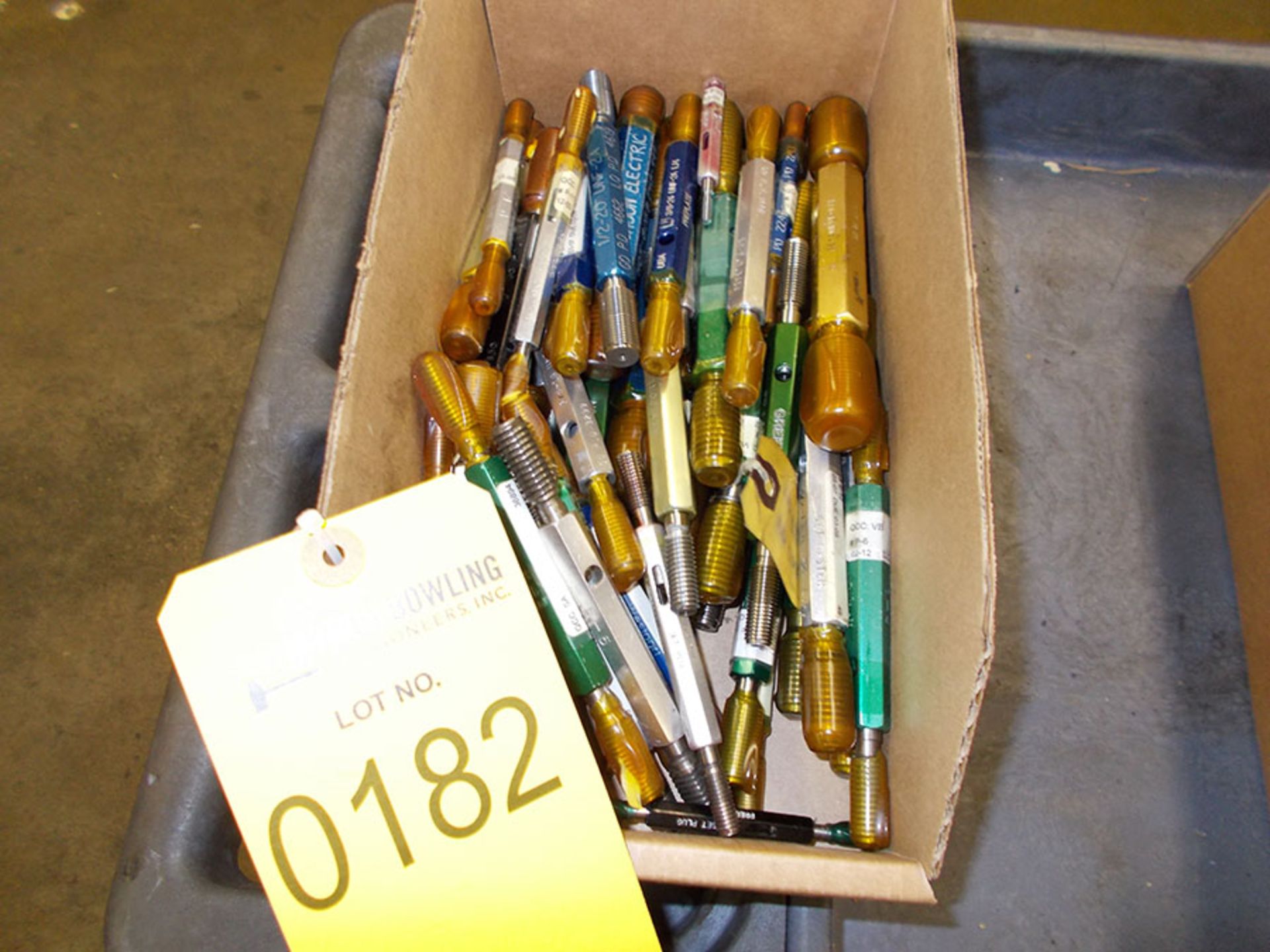 BOX OF FEMALE THREAD TESTERS