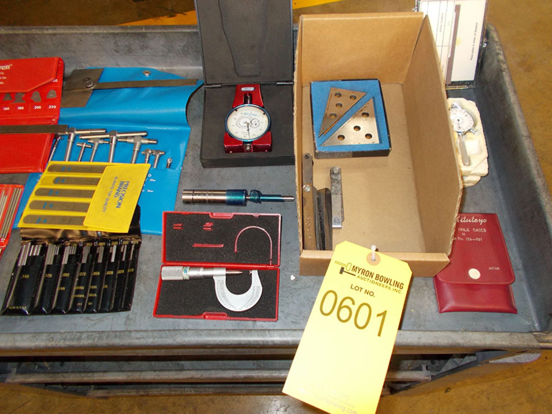 BOX OF ASSORTED MEASURING TOOLS